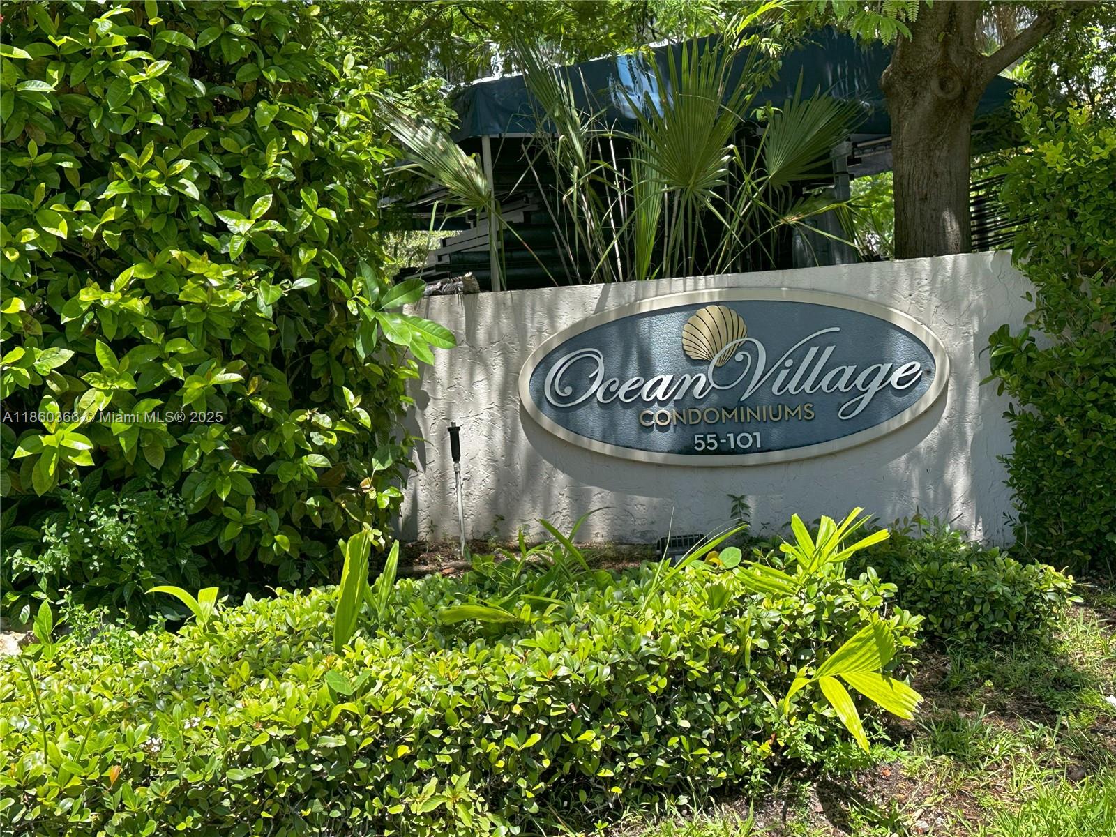 55 Ocean Ln Dr #4020 Key Biscayne, FL 33149