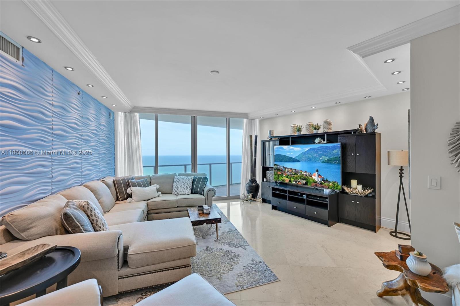 3101 S Ocean Dr #2807 Hollywood, FL 33019