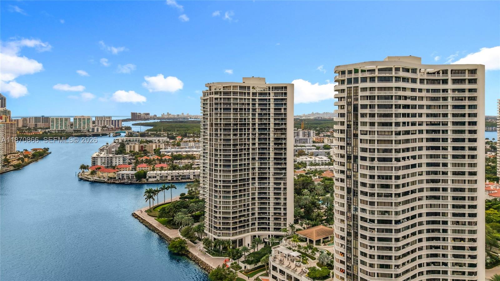 2800 Island Blvd #902 Aventura, FL 33160