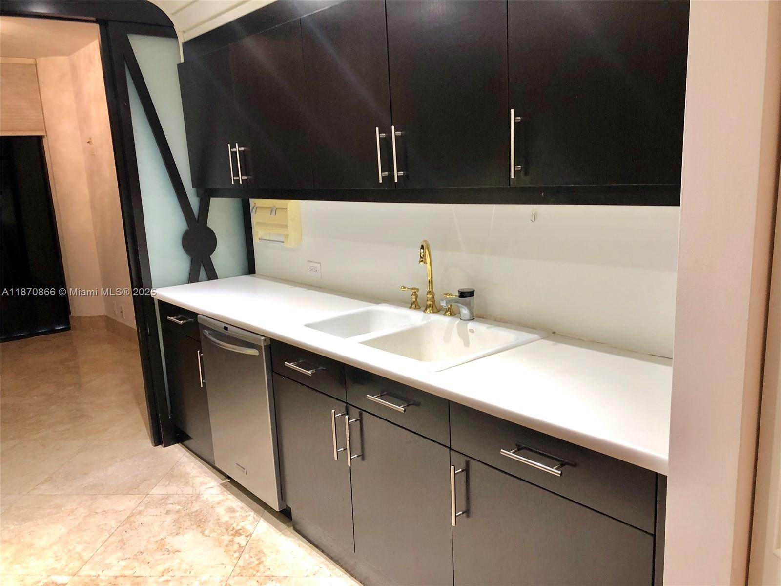 2800 Island Blvd #902 Aventura, FL 33160 2800 Island Blvd #902 Aventura, FL 33160