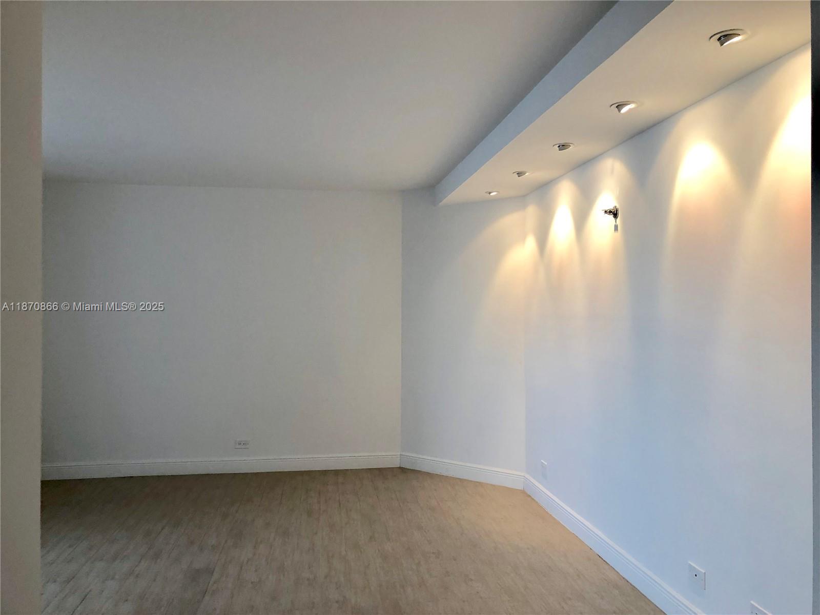 2800 Island Blvd #902 Aventura, FL 33160 2800 Island Blvd #902 Aventura, FL 33160