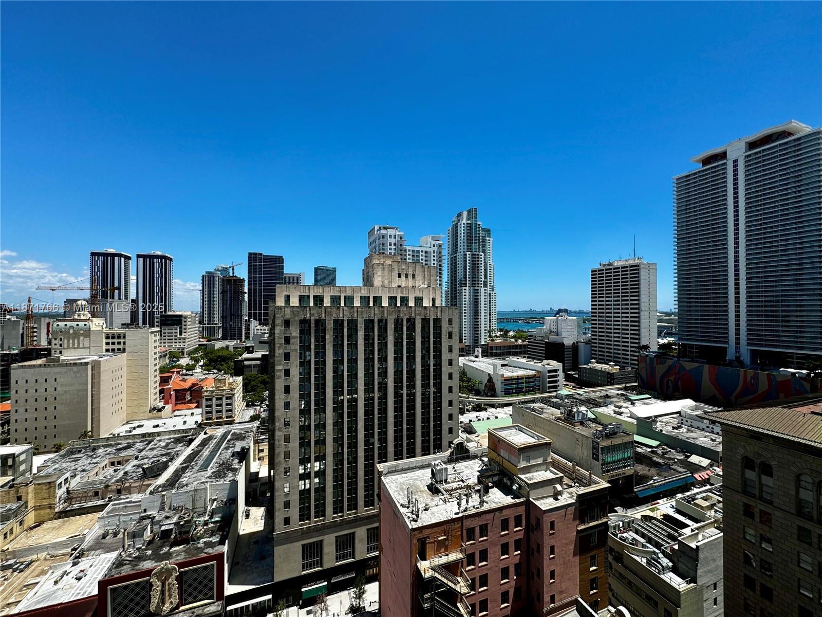 151 SE 1st St #2008