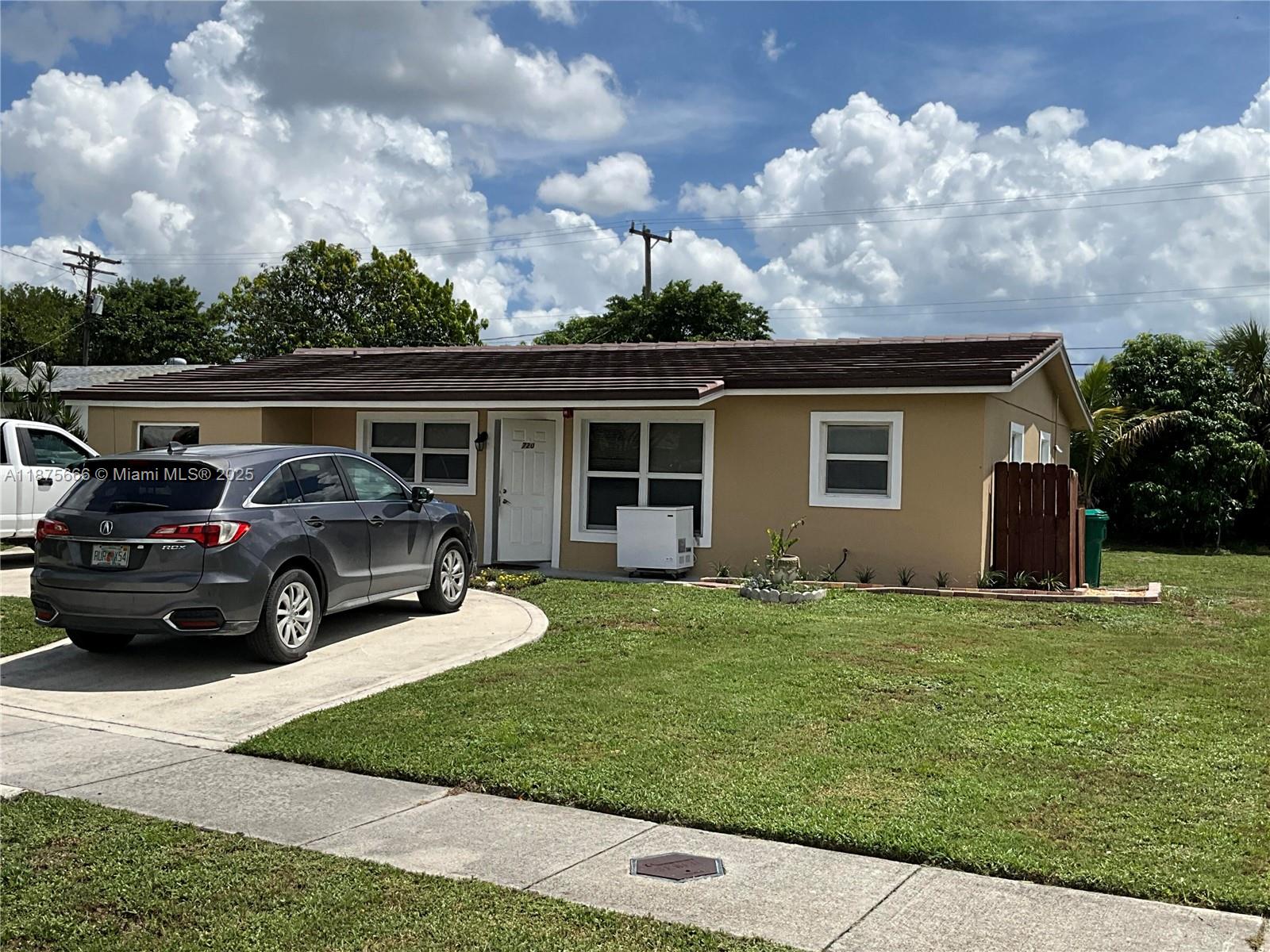 720 NW 38th Ave