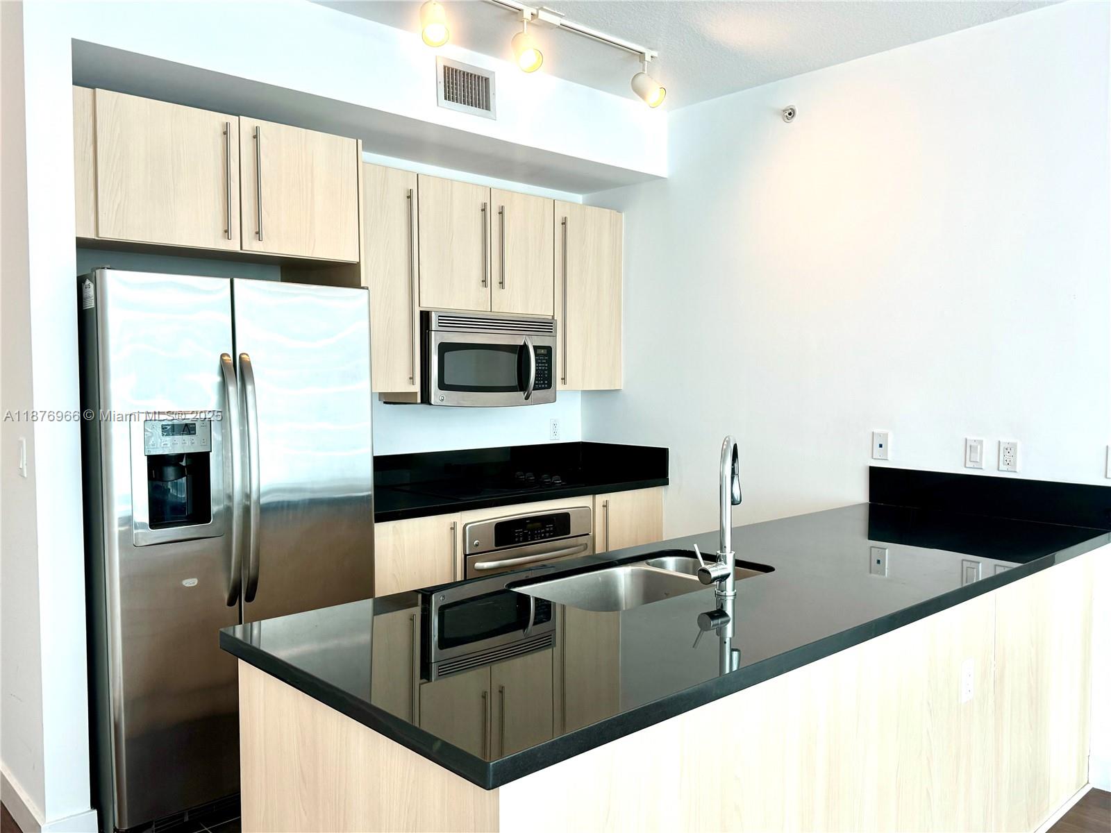 1111 SW 1st Ave #3115