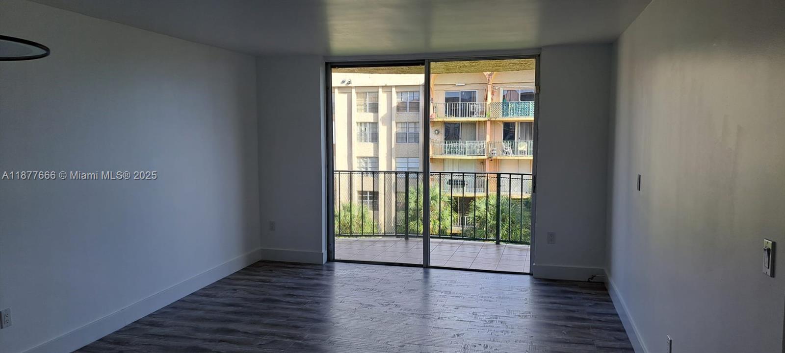 9320 Fontainebleau Blvd #513