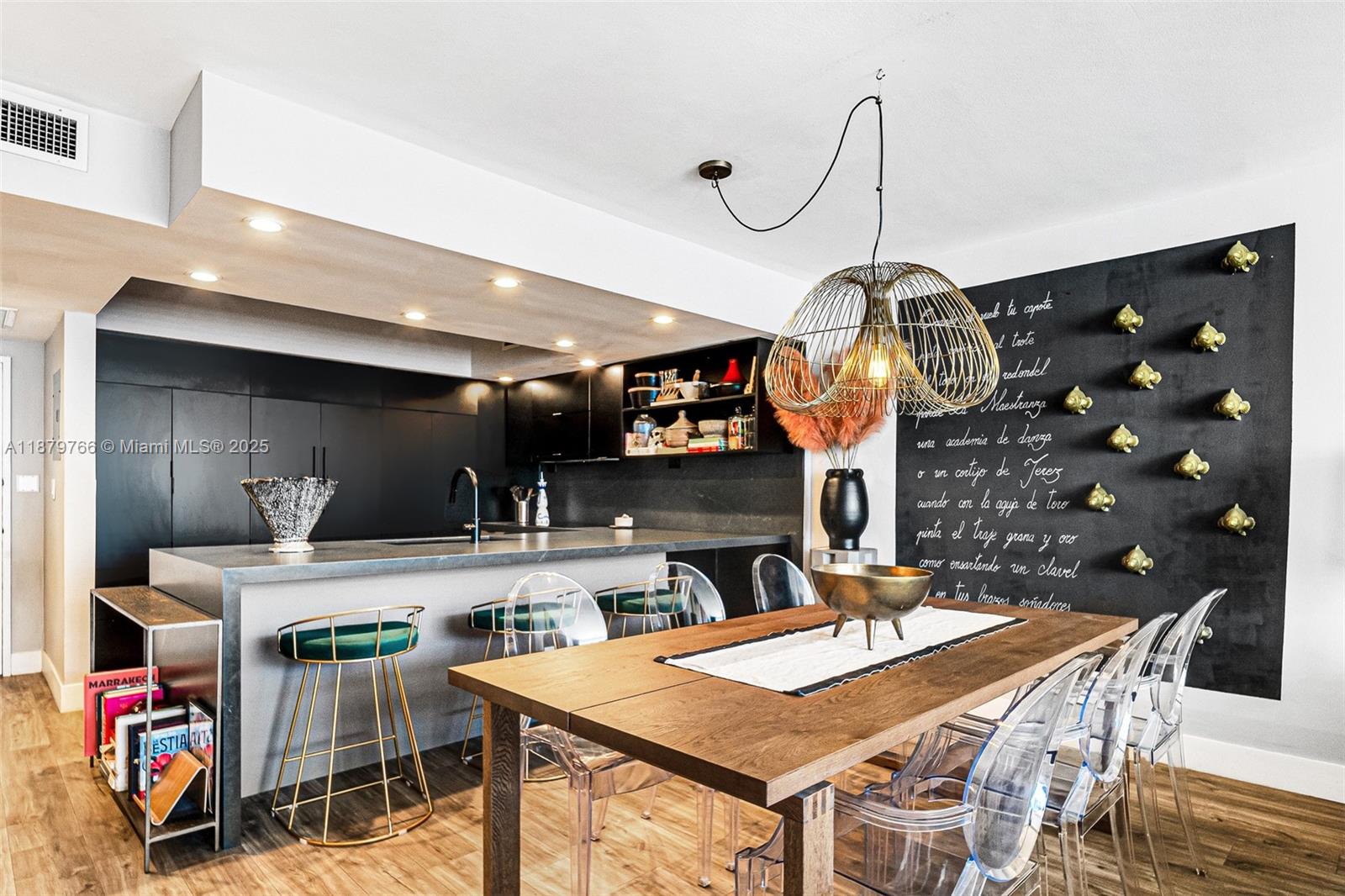 5600 Collins Ave #12E Miami Beach, FL 33140