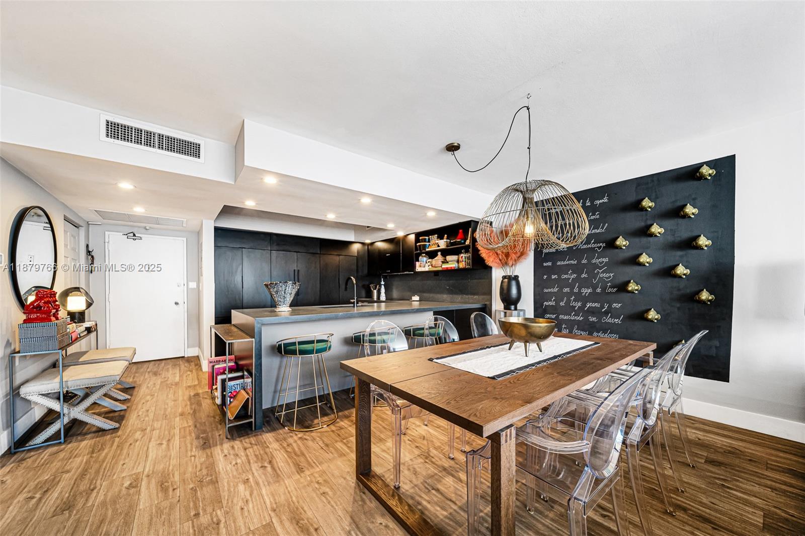 5600 Collins Ave #12E Miami Beach, FL 33140