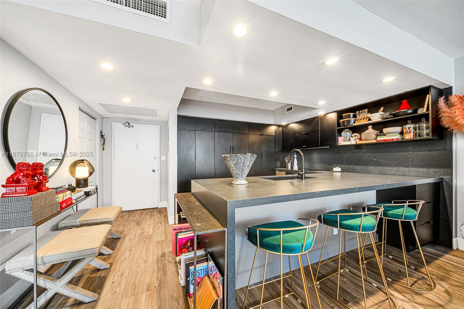 5600 Collins Ave #12E Miami Beach, FL 33140