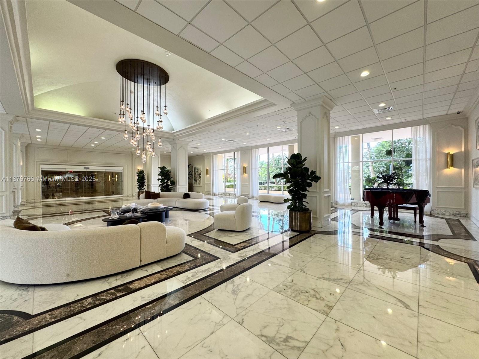 5600 Collins Ave #12E Miami Beach, FL 33140