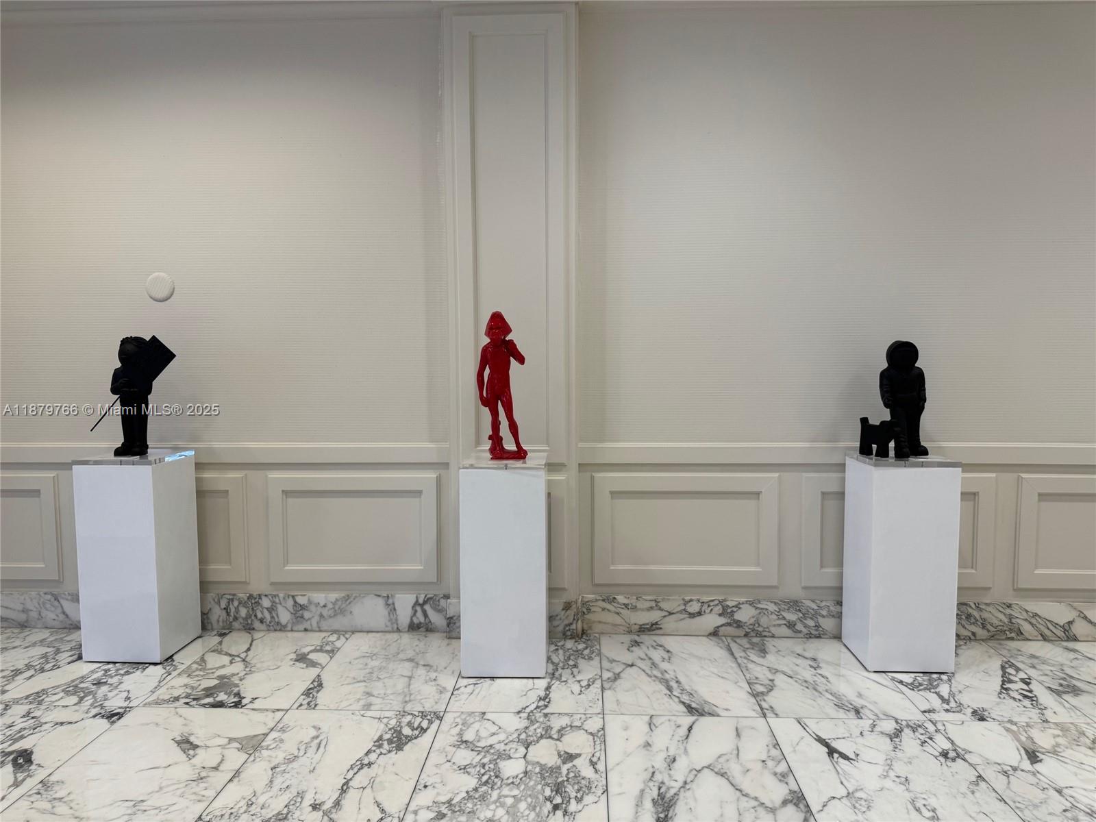 5600 Collins Ave #12E Miami Beach, FL 33140