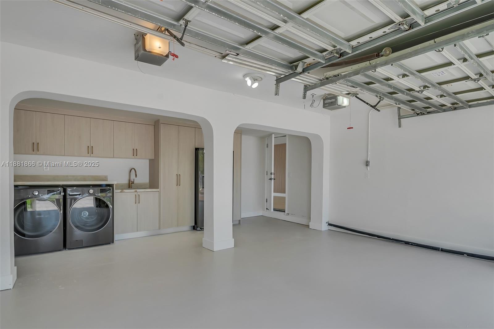 3341 NE 170th St North Miami Beach, FL 33160