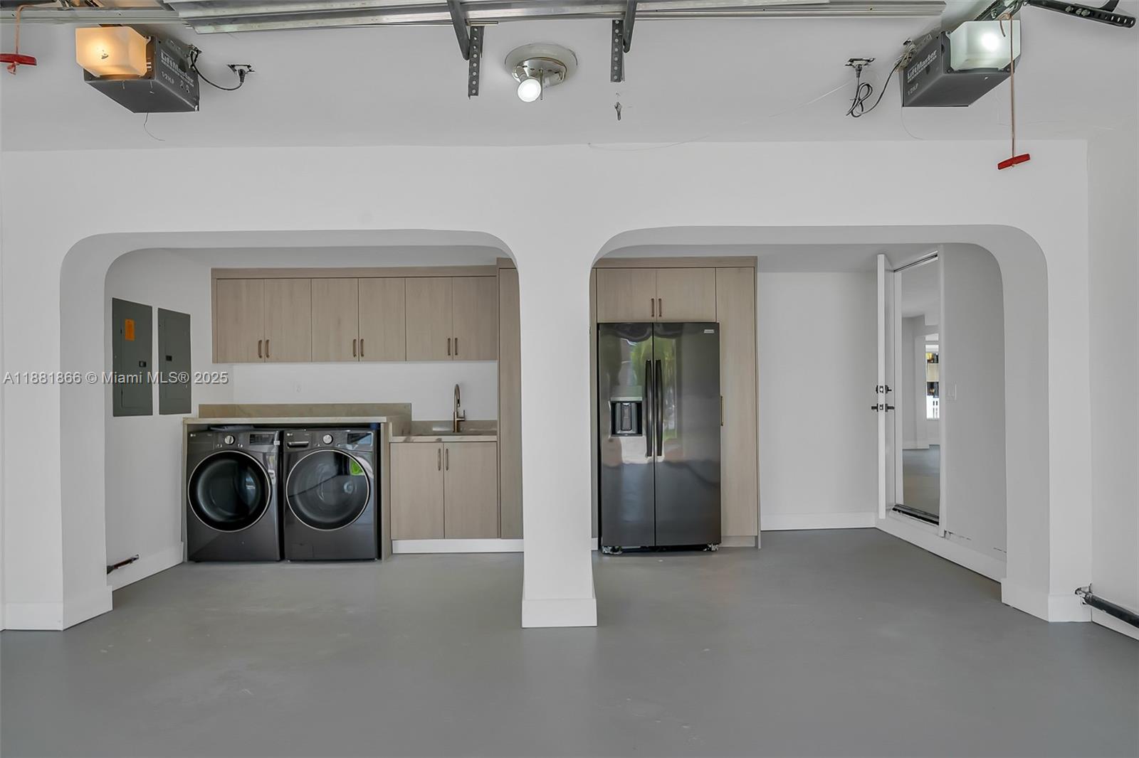 3341 NE 170th St North Miami Beach, FL 33160