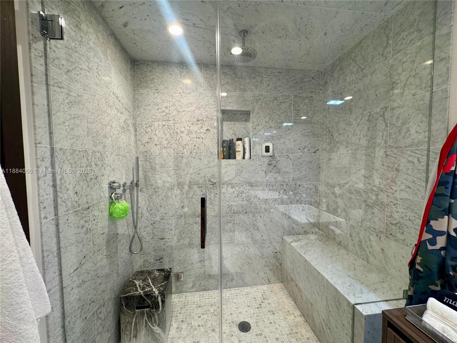 image Brickell Flatiron Condo24