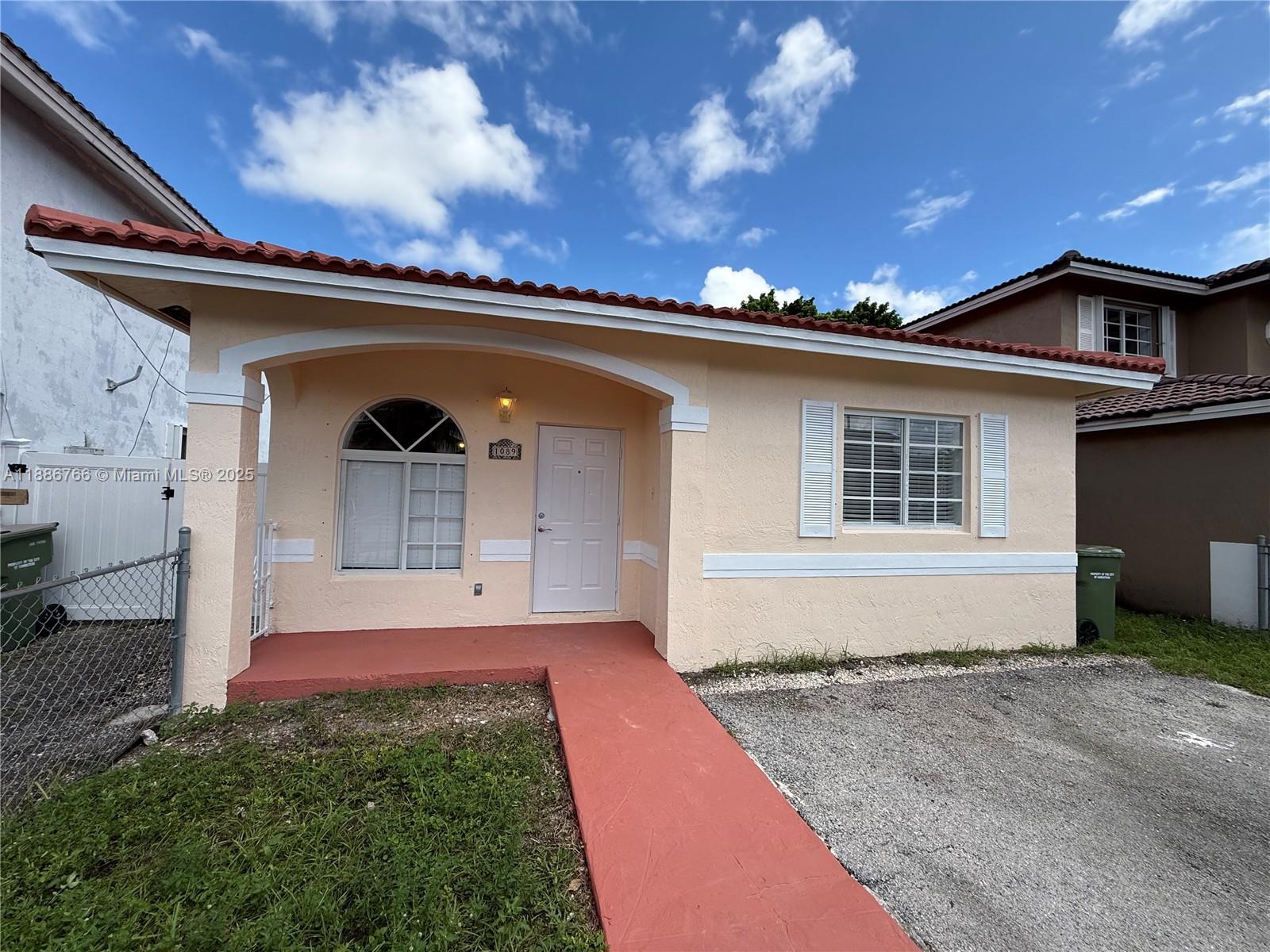1089 SE 13th Ter