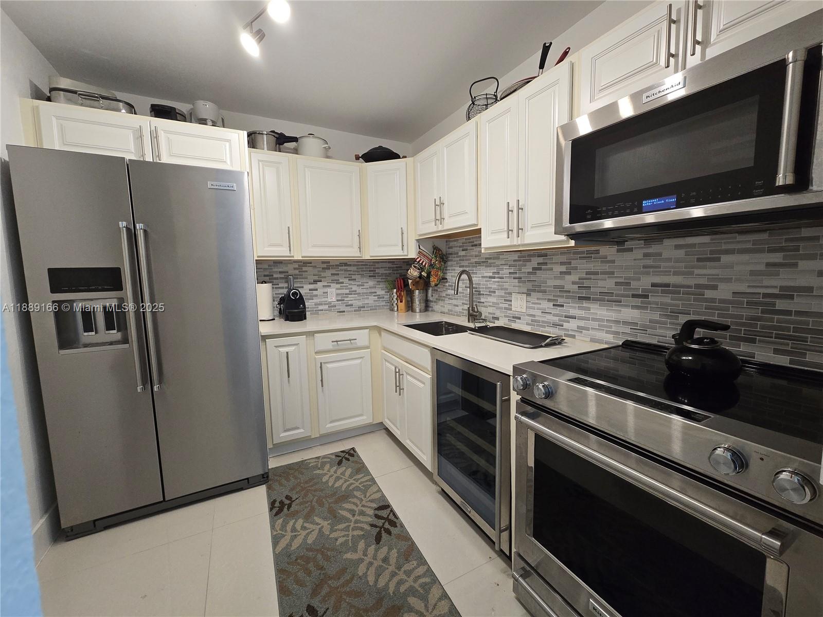 20379 W Country Clb Dr #2531 Aventura, FL 33180