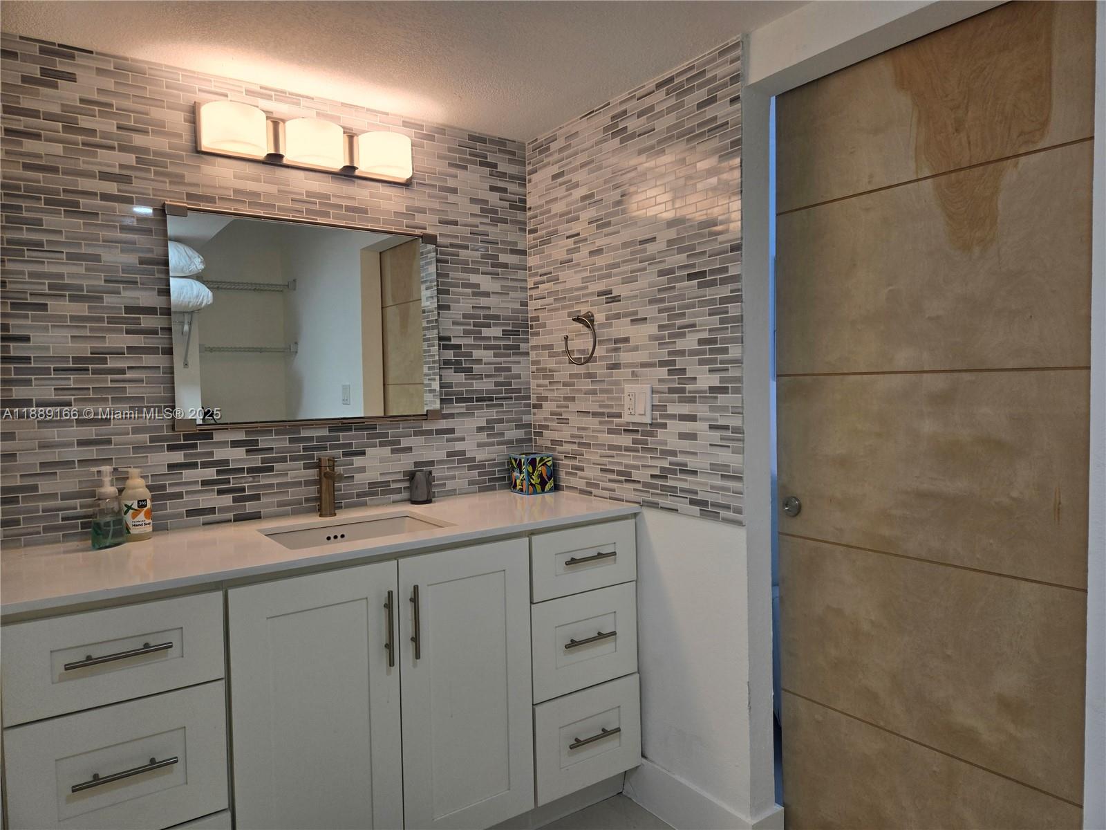 20379 W Country Clb Dr #2531 Aventura, FL 33180