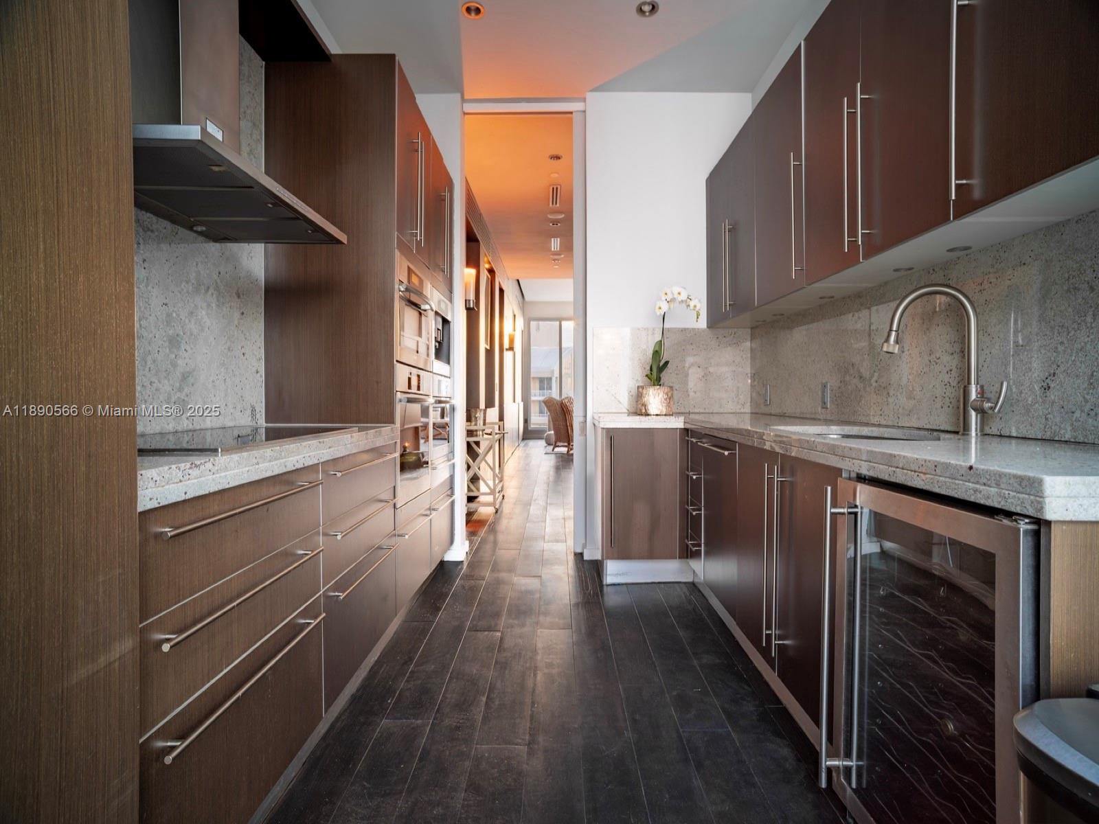 900 Brickell Key Blvd #2204 Miami, FL 33131