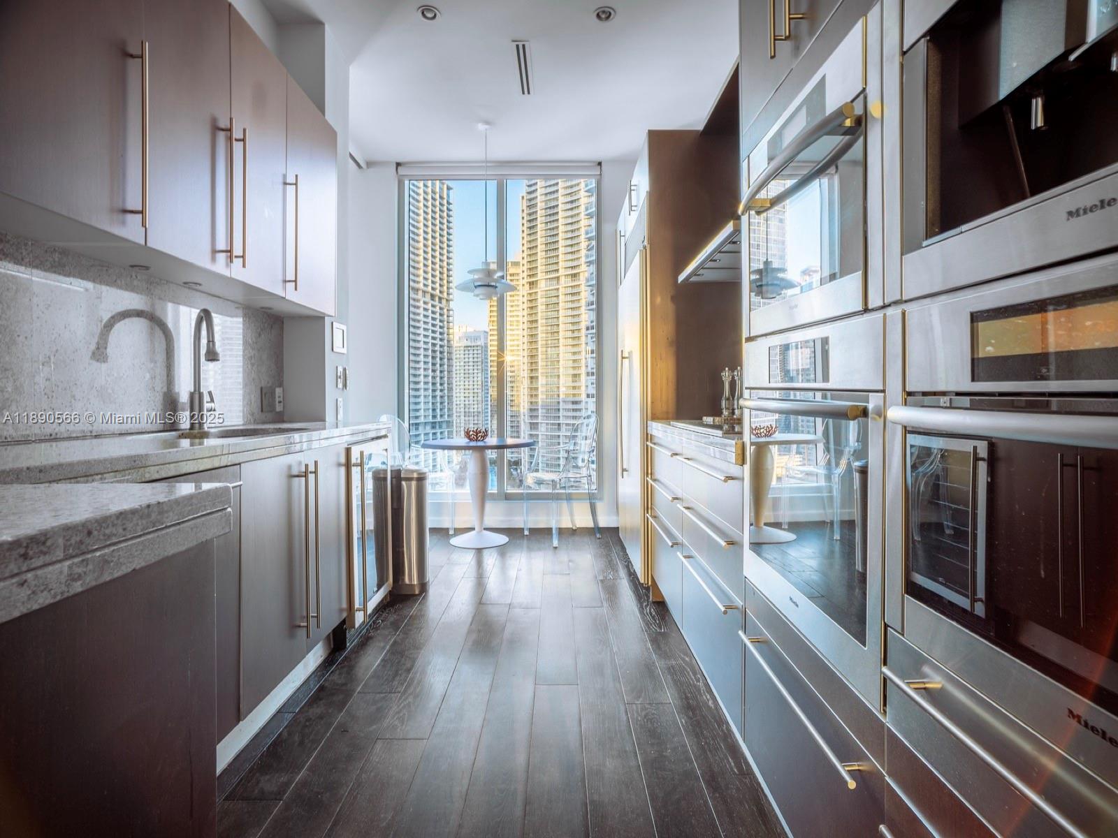 900 Brickell Key Blvd #2204 Miami, FL 33131