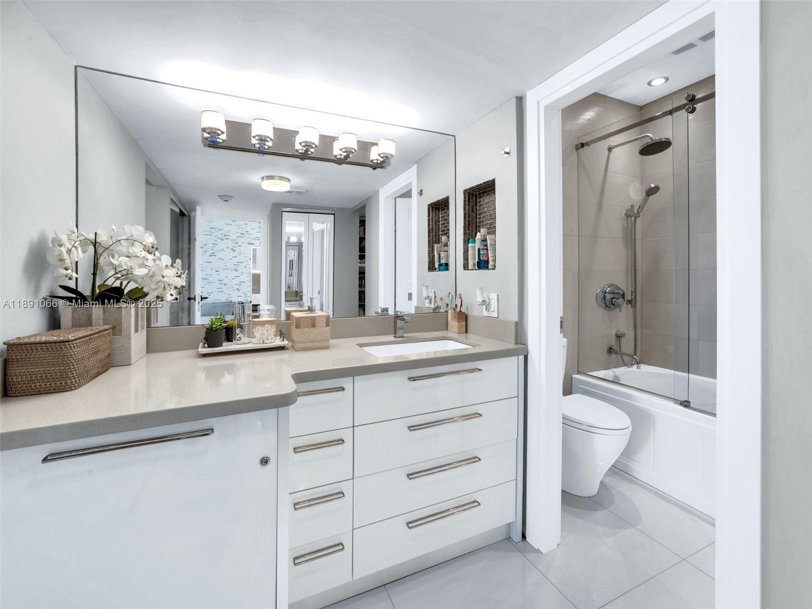 image Arlen House East13