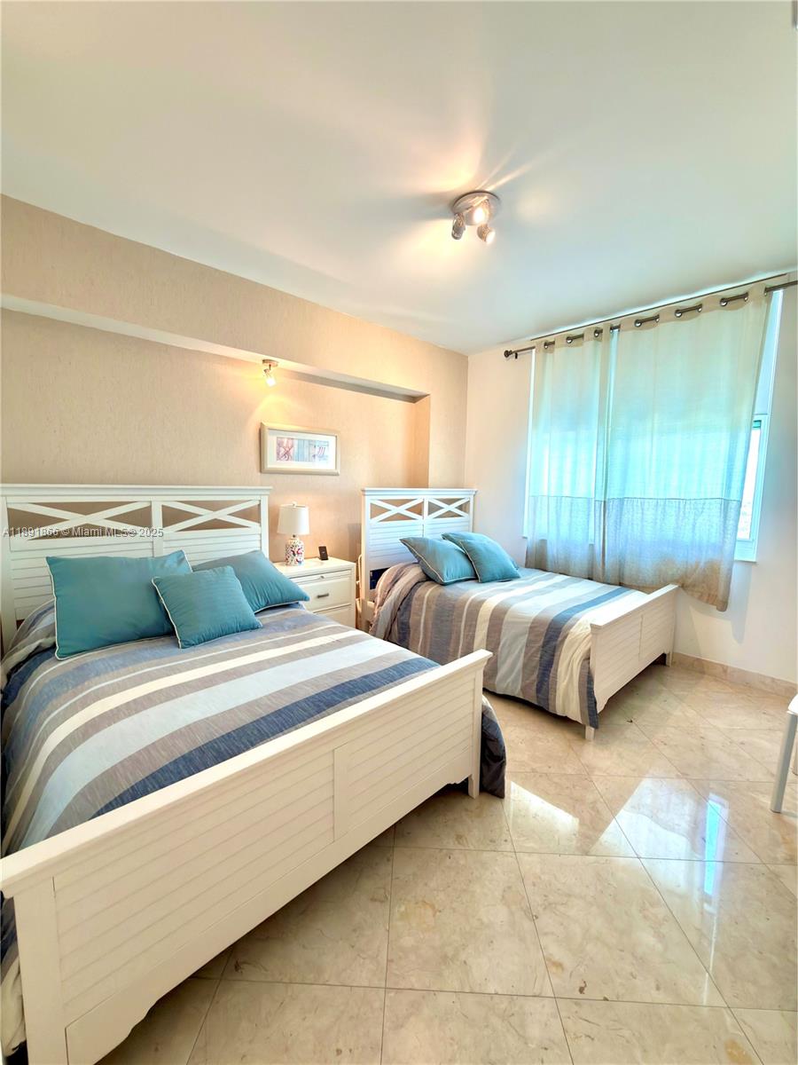 image Aventura Marina Condo27