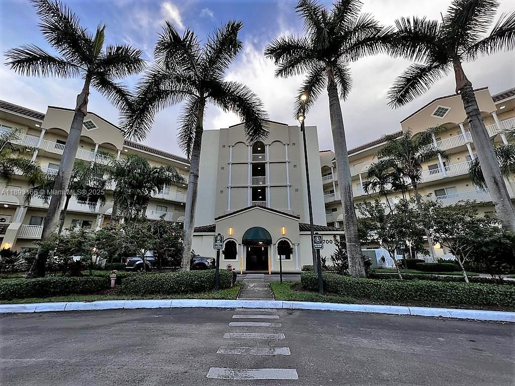 10700 NW 66th St #411