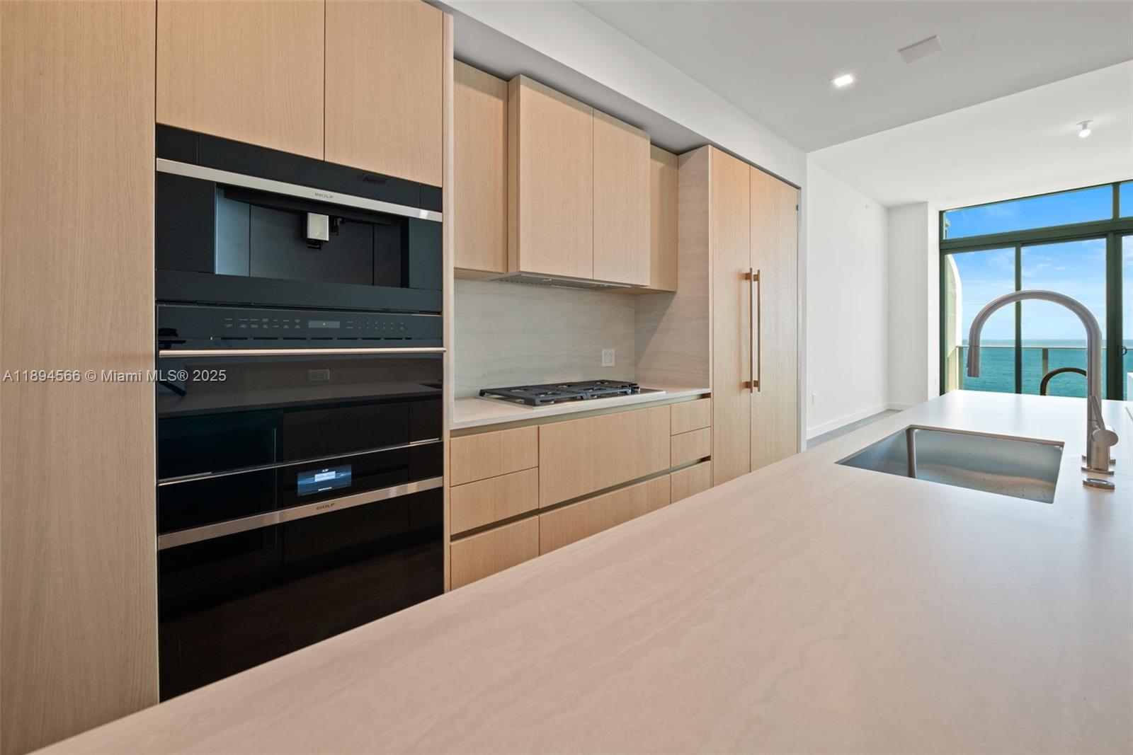 900 N Ocean Blvd #UPH04 Pompano Beach, FL 33062