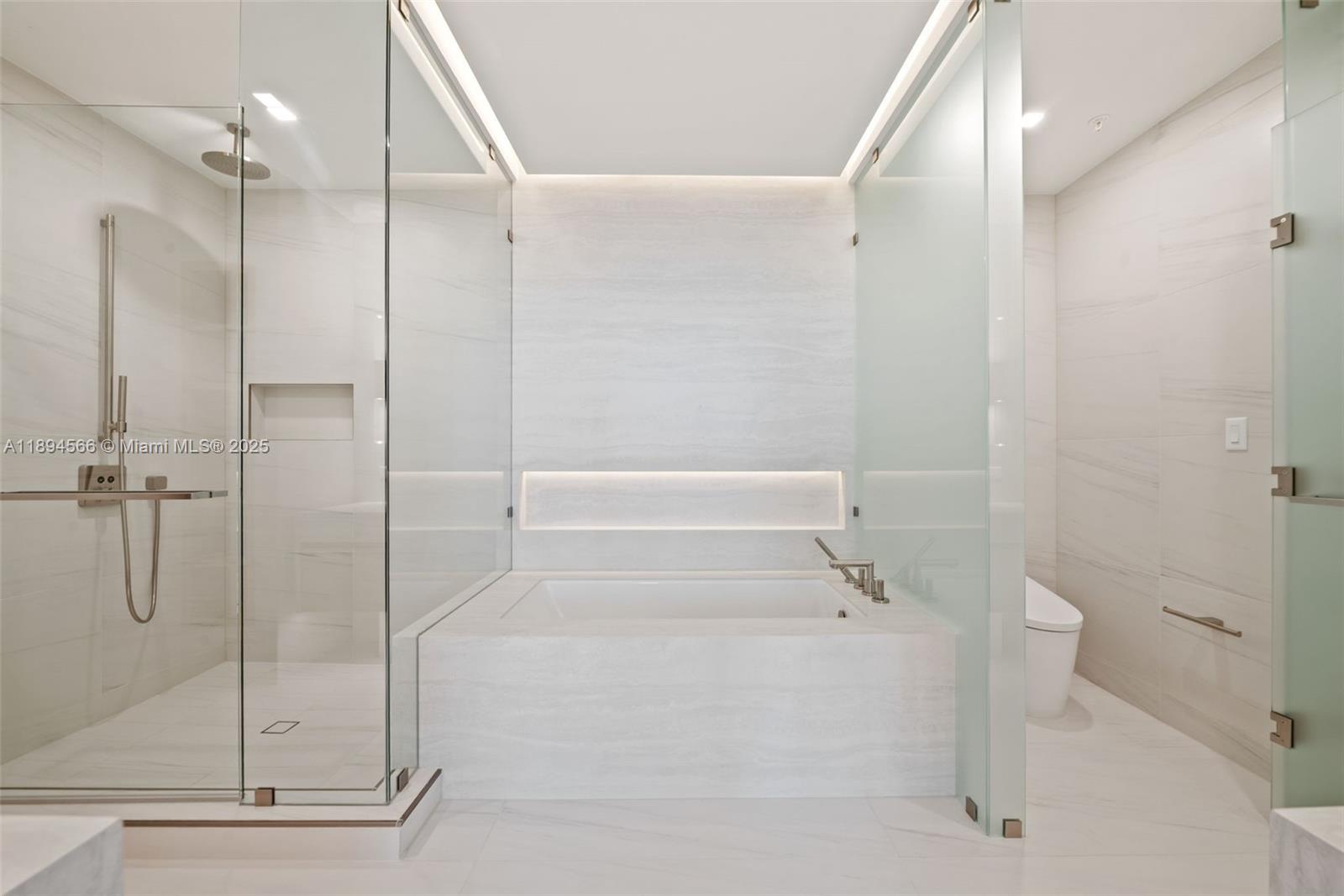 900 N Ocean Blvd #UPH04 Pompano Beach, FL 33062