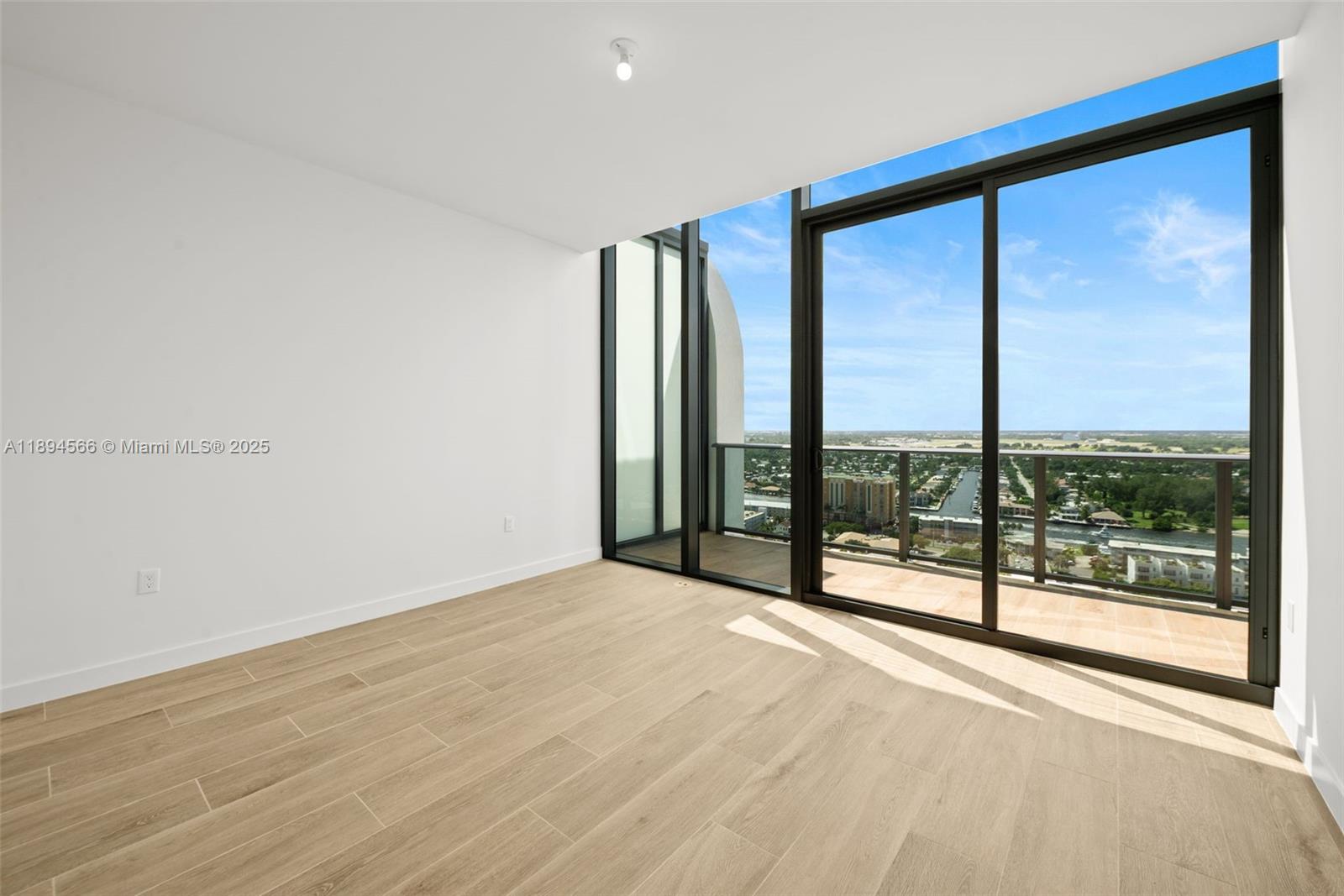 900 N Ocean Blvd #UPH04 Pompano Beach, FL 33062