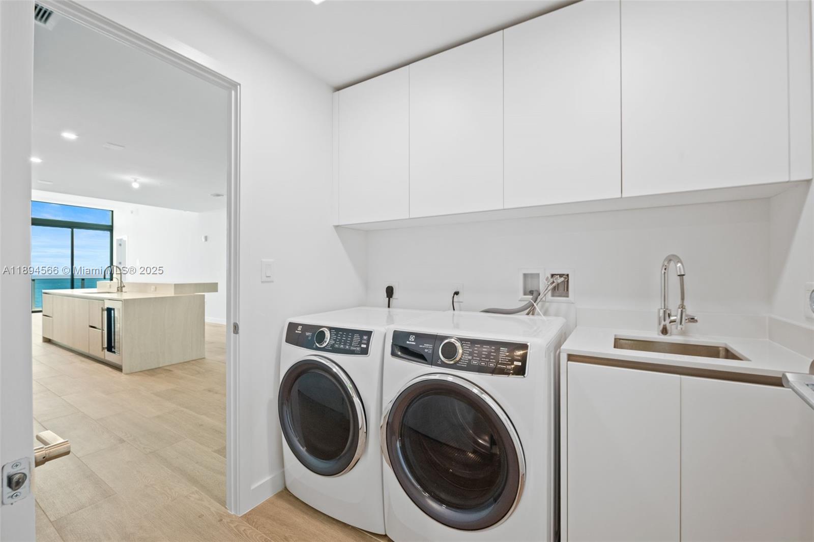 900 N Ocean Blvd #UPH04 Pompano Beach, FL 33062