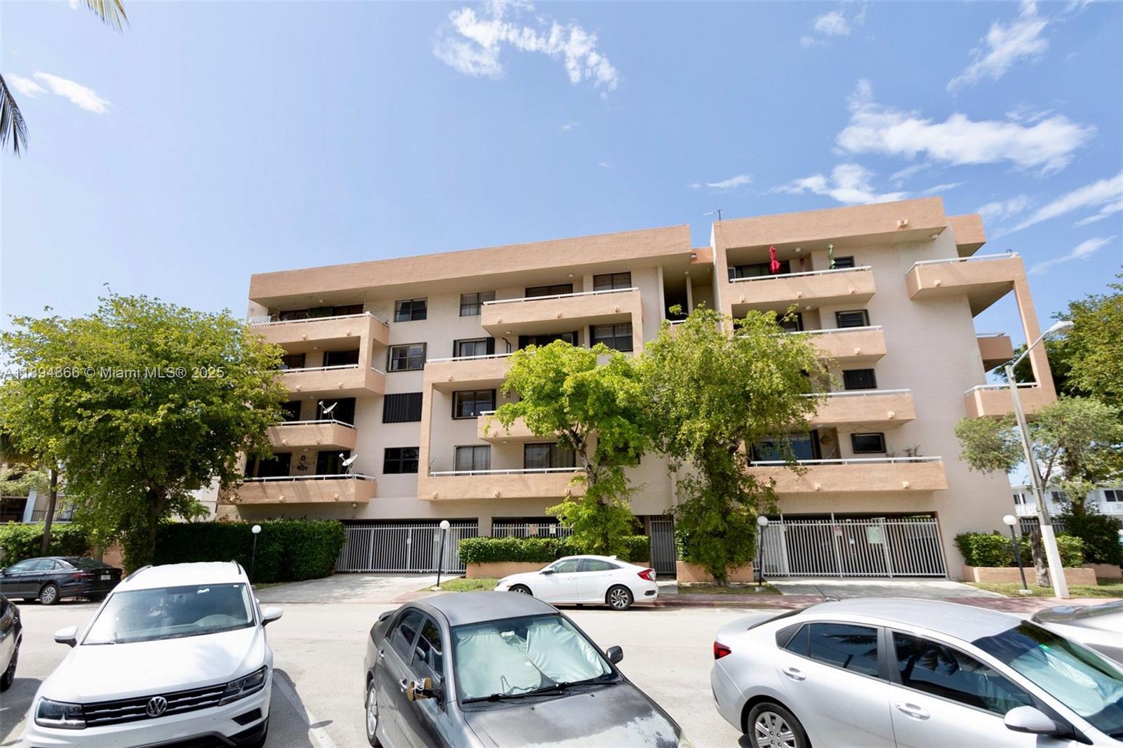 8101 Byron Ave #508