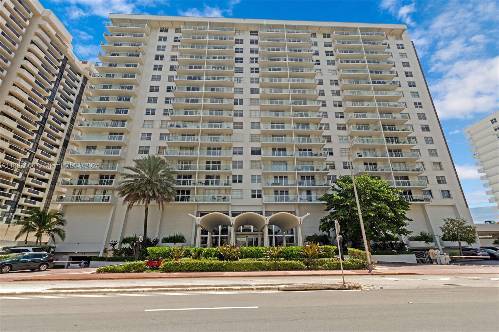 5701 Collins Ave #1207