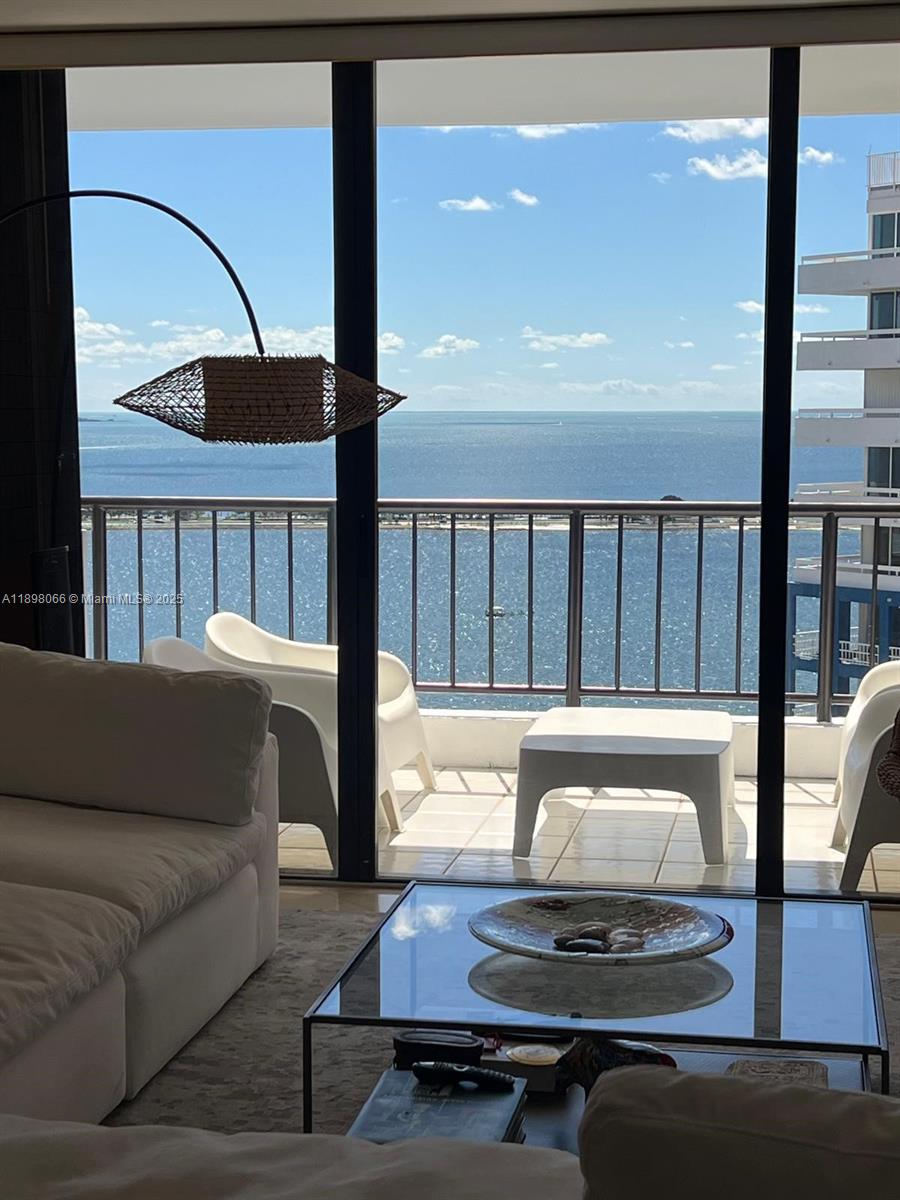 image Villa Regina Condo2