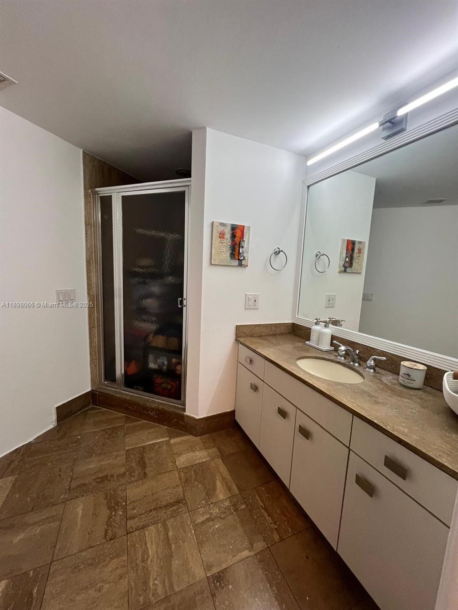 image Villa Regina Condo34