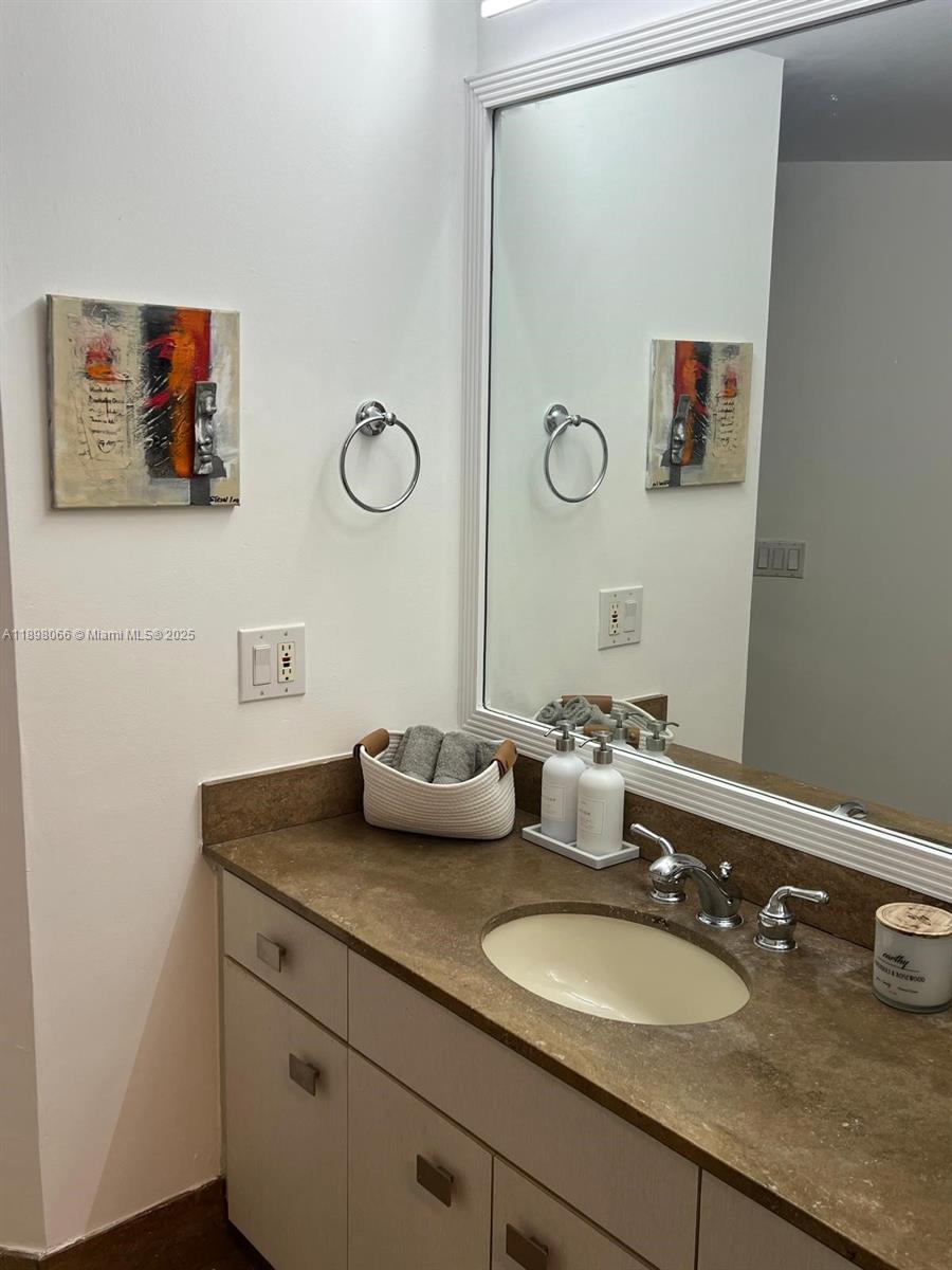 image Villa Regina Condo35