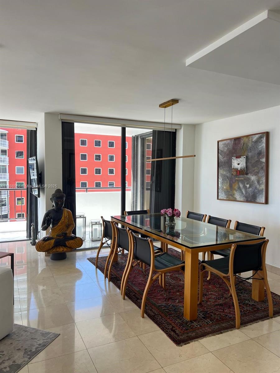 image Villa Regina Condo3