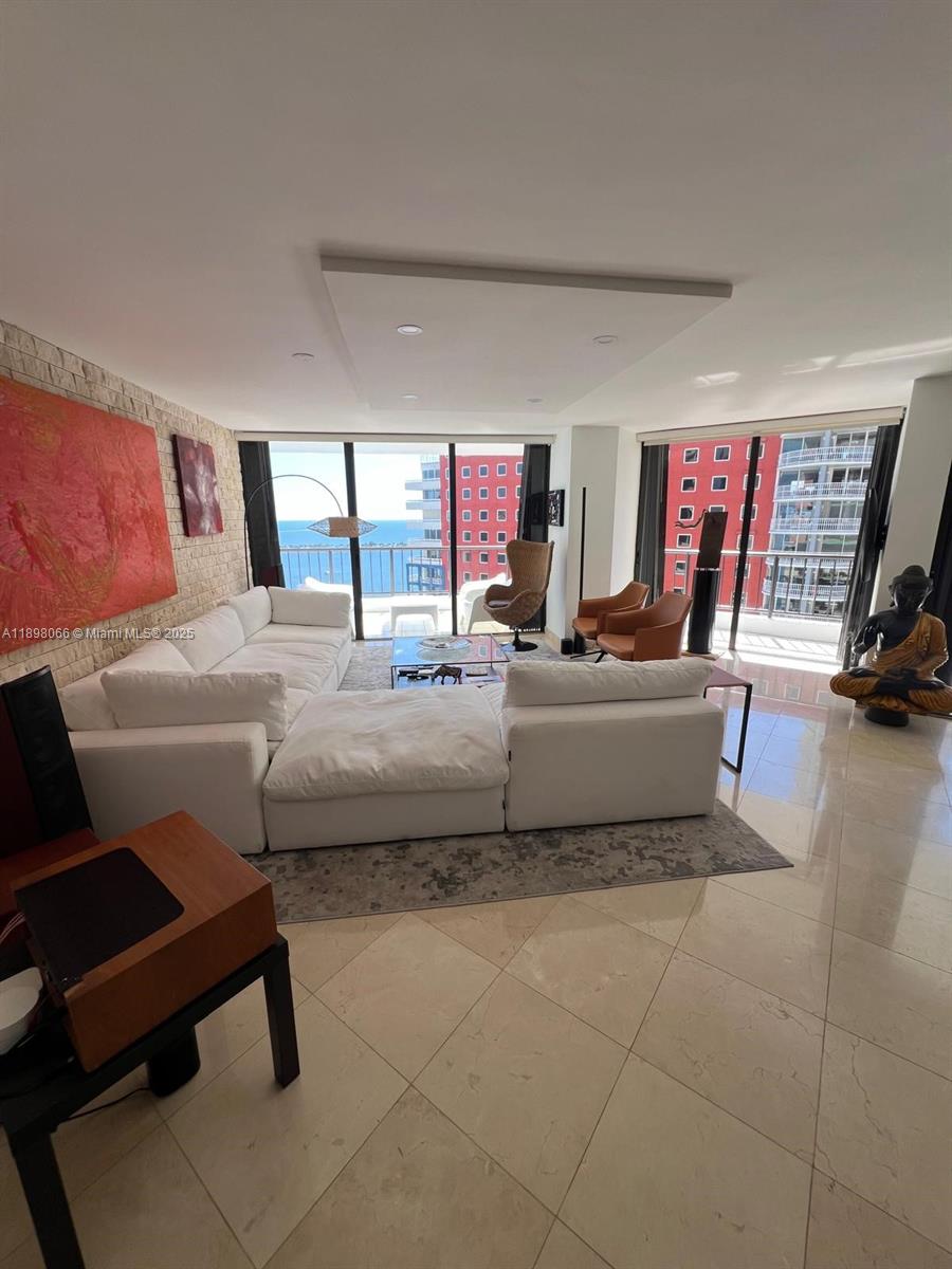 image Villa Regina Condo7