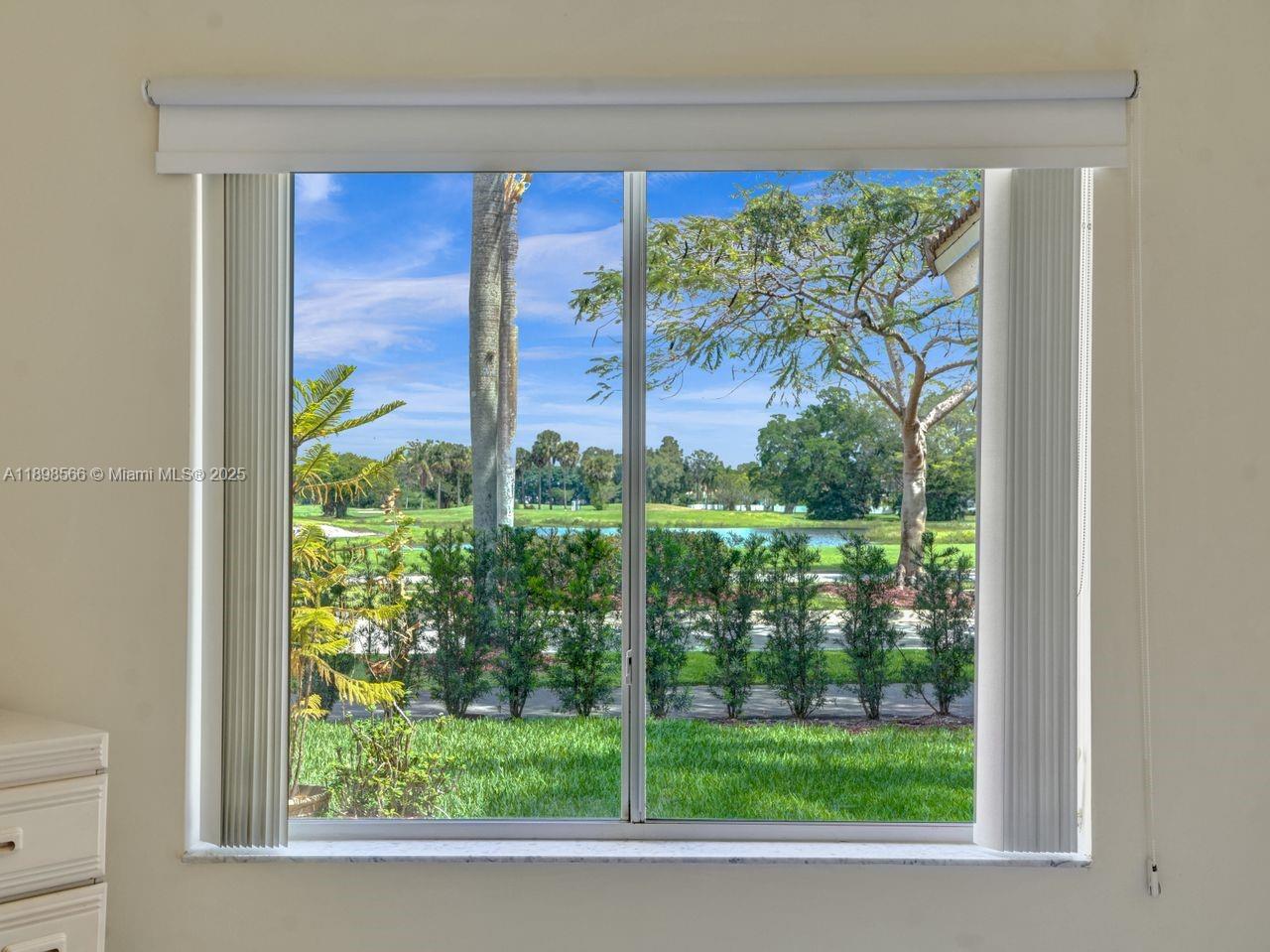 15831 SW 10th St Pembroke Pines, FL 33027