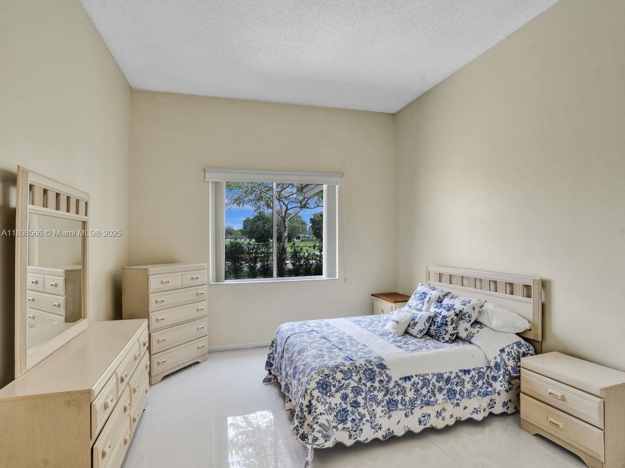 15831 SW 10th St Pembroke Pines, FL 33027