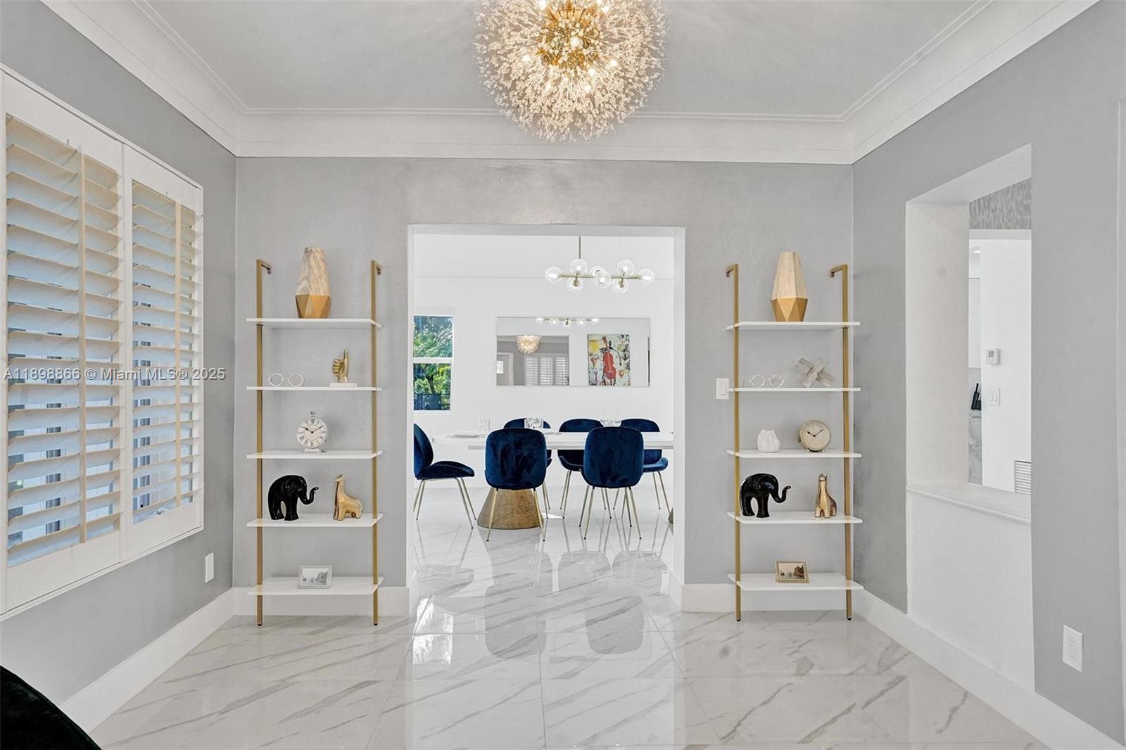 725 Harrison St Hollywood, FL 33019