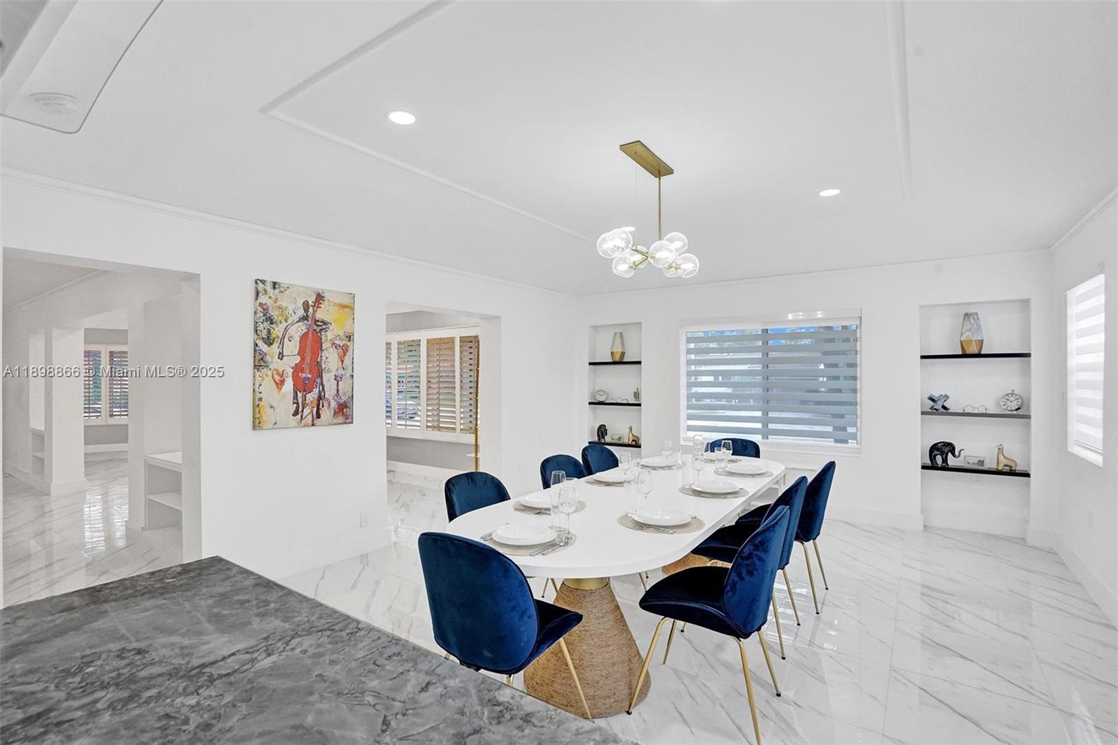 725 Harrison St Hollywood, FL 33019