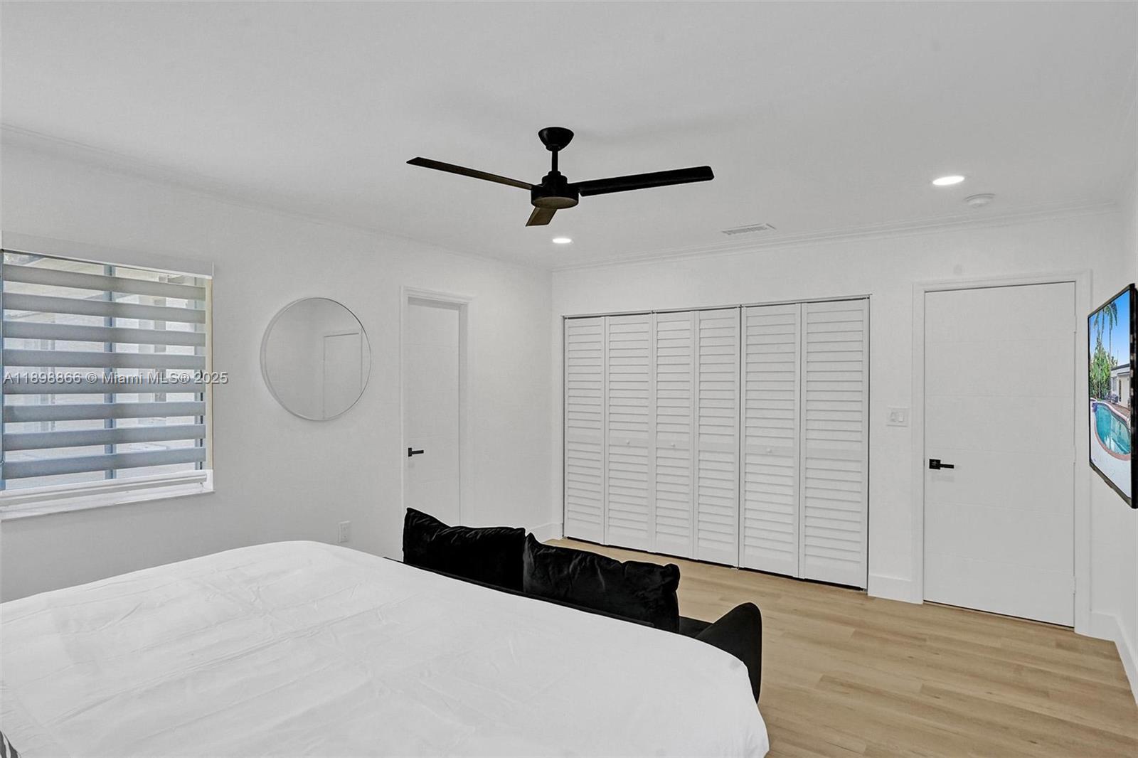 725 Harrison St Hollywood, FL 33019