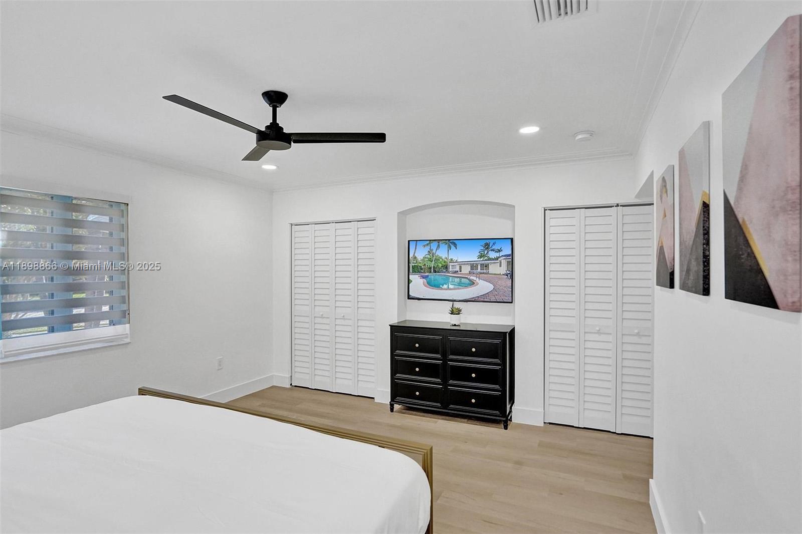 725 Harrison St Hollywood, FL 33019