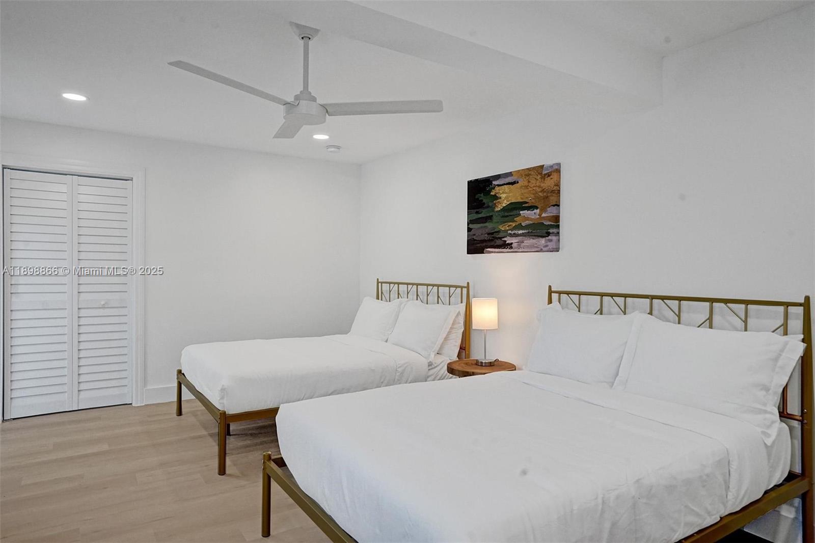 725 Harrison St Hollywood, FL 33019