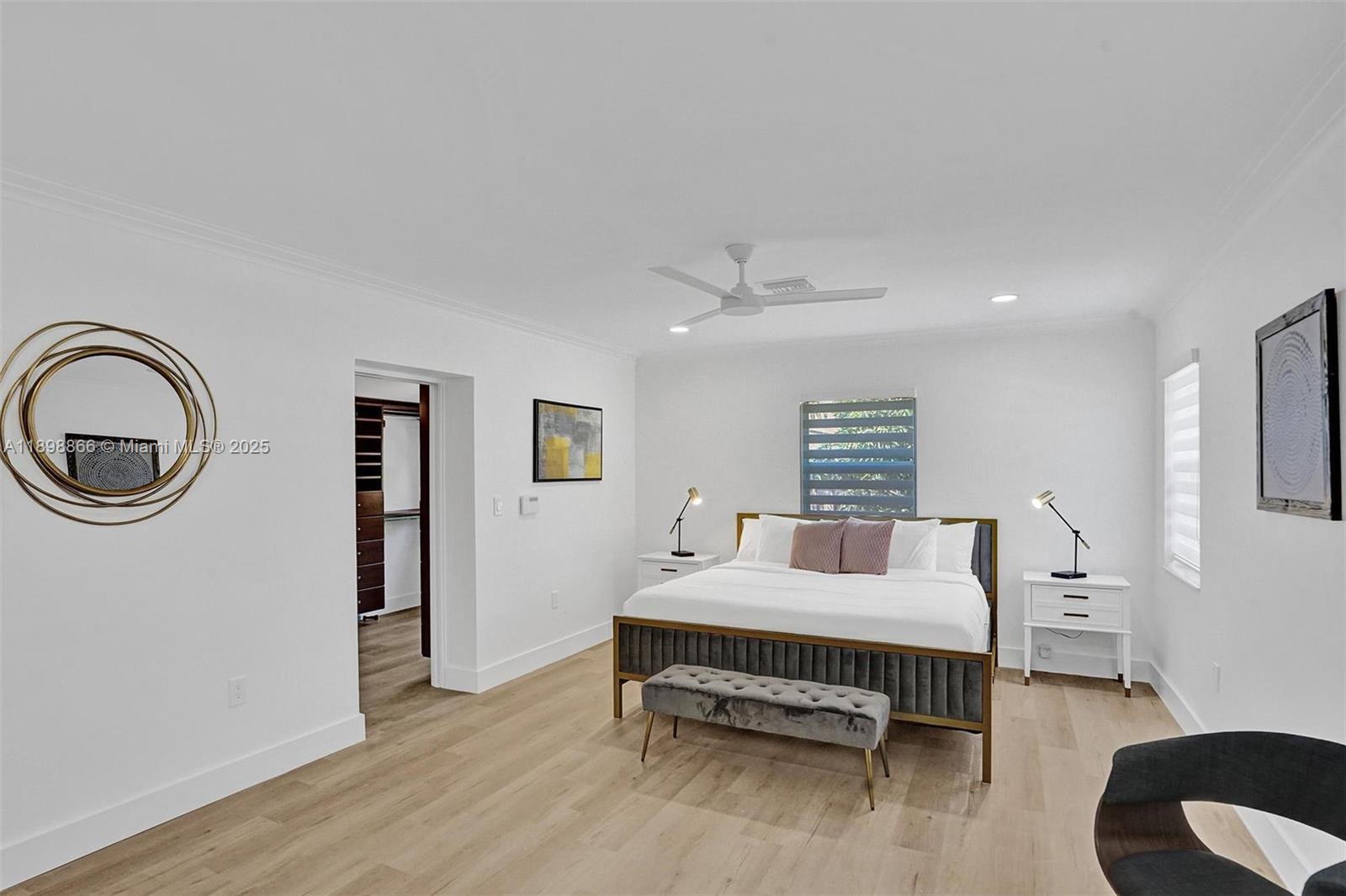 725 Harrison St Hollywood, FL 33019