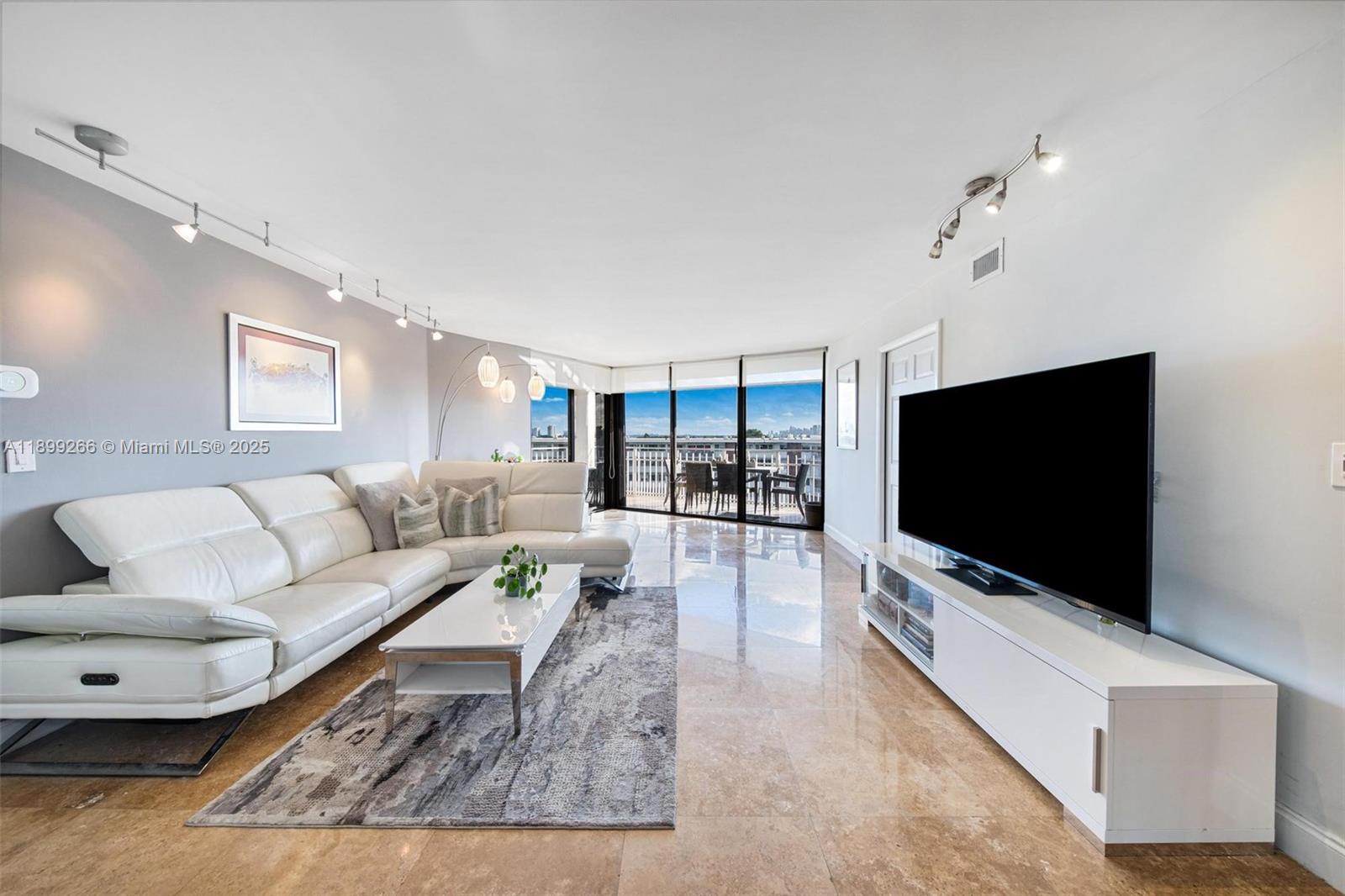 4000 Towerside Ter #604