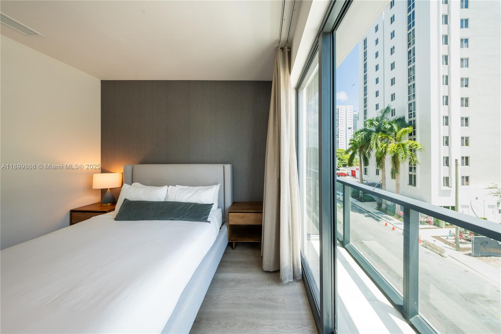 image Smart Brickell19