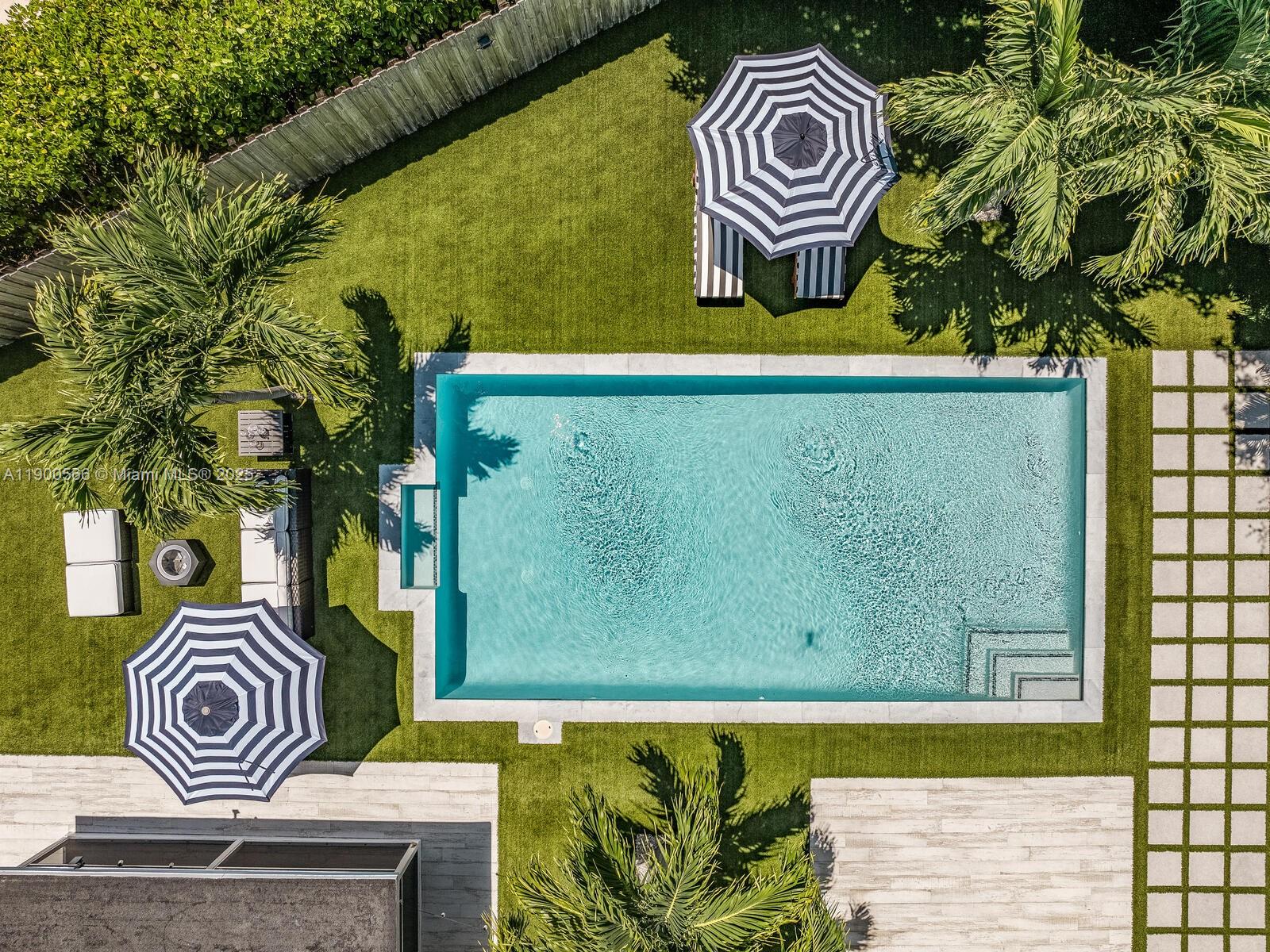 11504 NE 6th Ave Biscayne Park, FL 33161