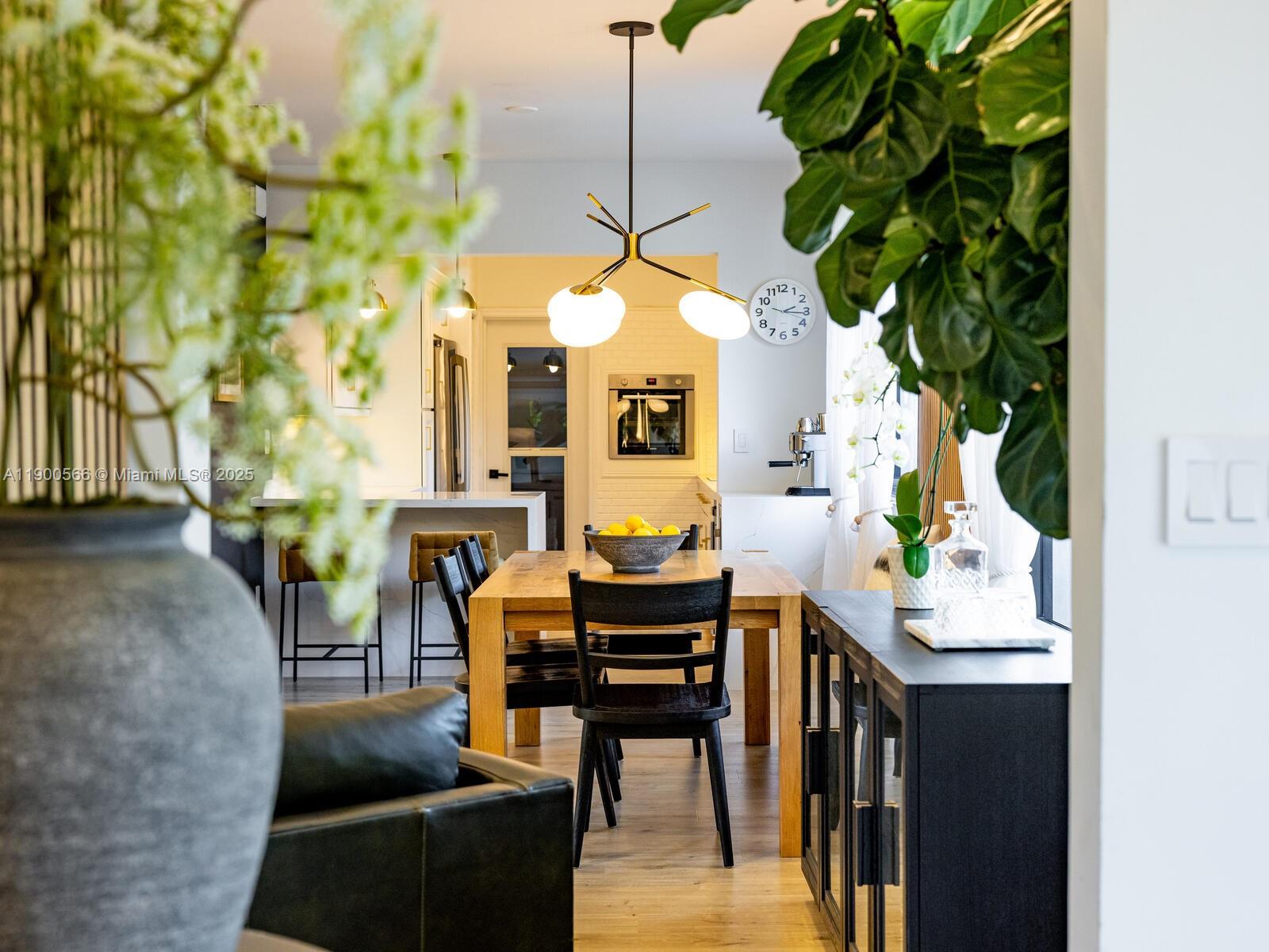 11504 NE 6th Ave Biscayne Park, FL 33161