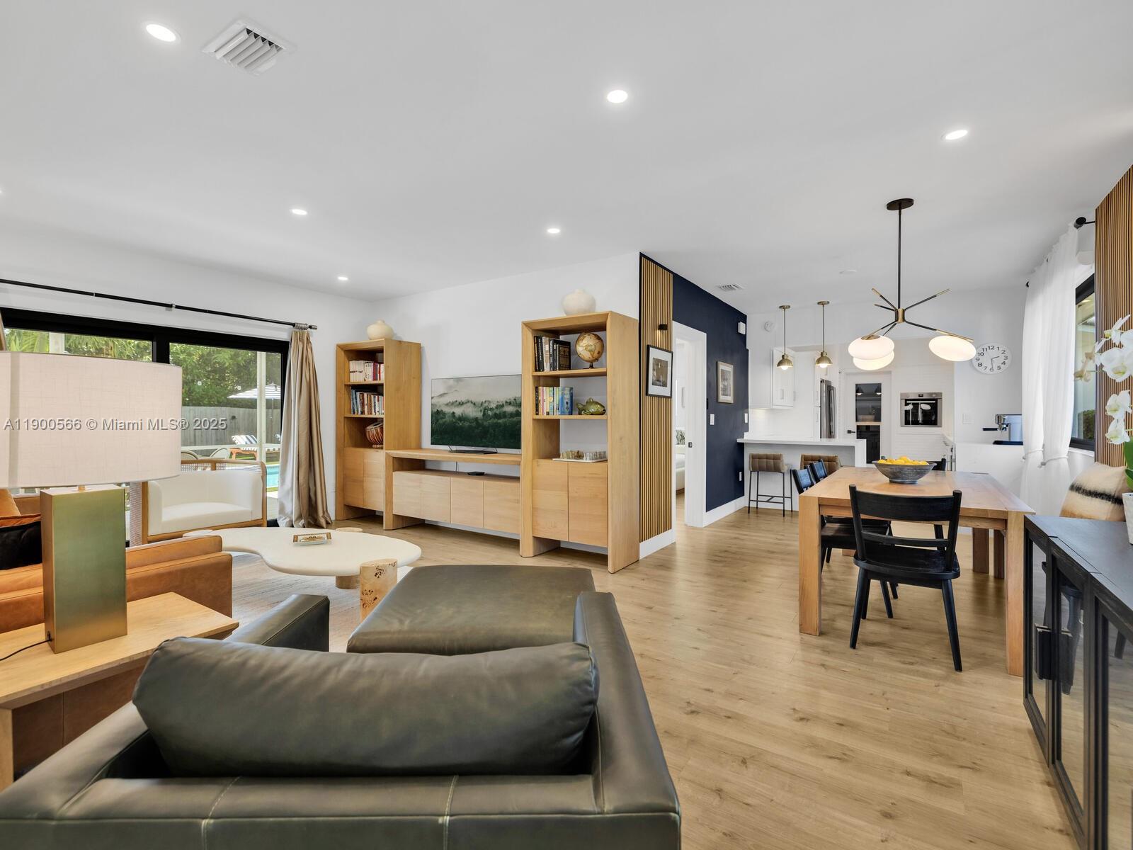 11504 NE 6th Ave Biscayne Park, FL 33161