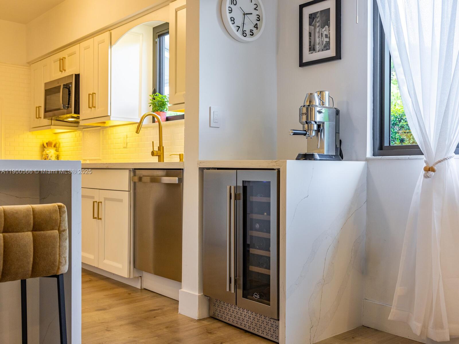 11504 NE 6th Ave Biscayne Park, FL 33161